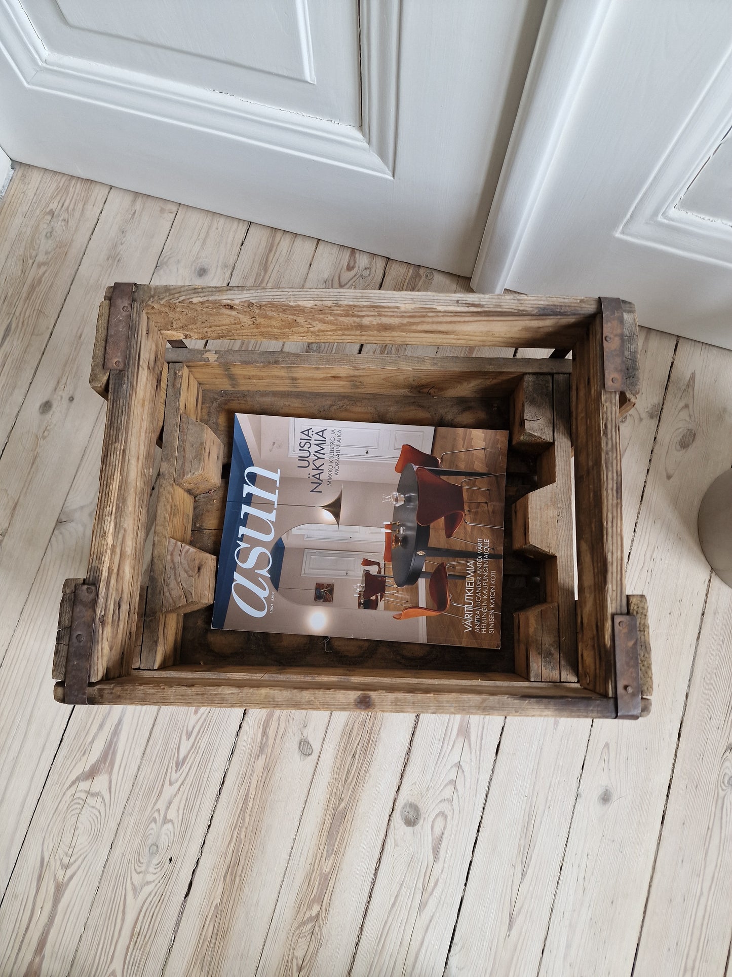 Tampereen Juoma Oy wooden box