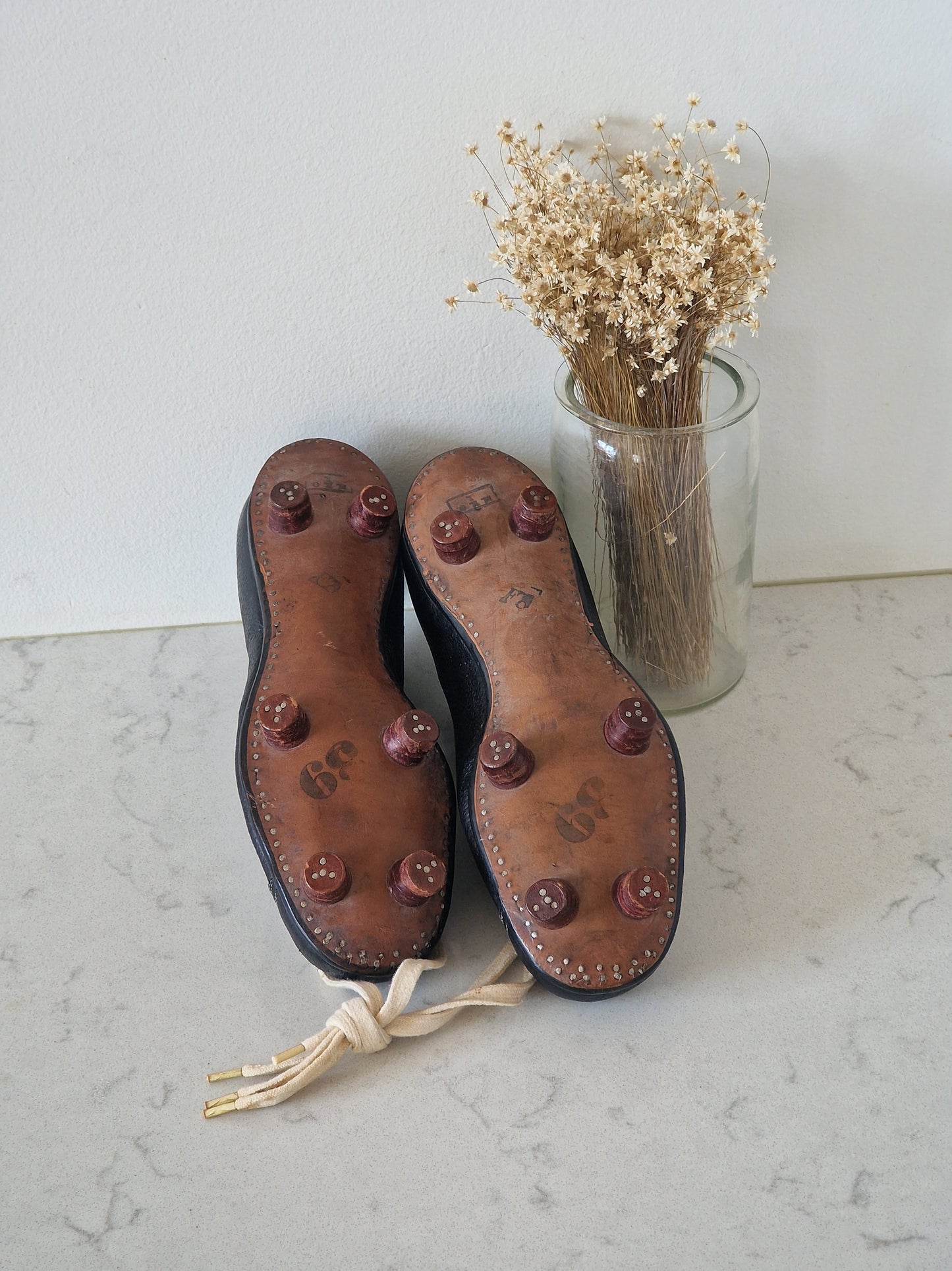 Vanhat nappulakengät