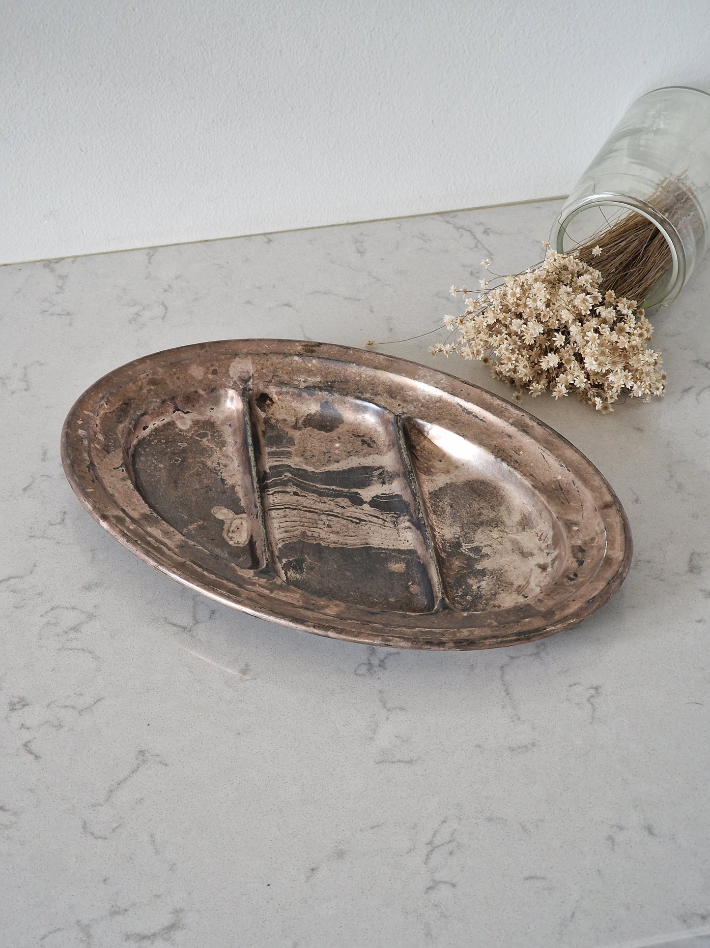 Dutch serving dish