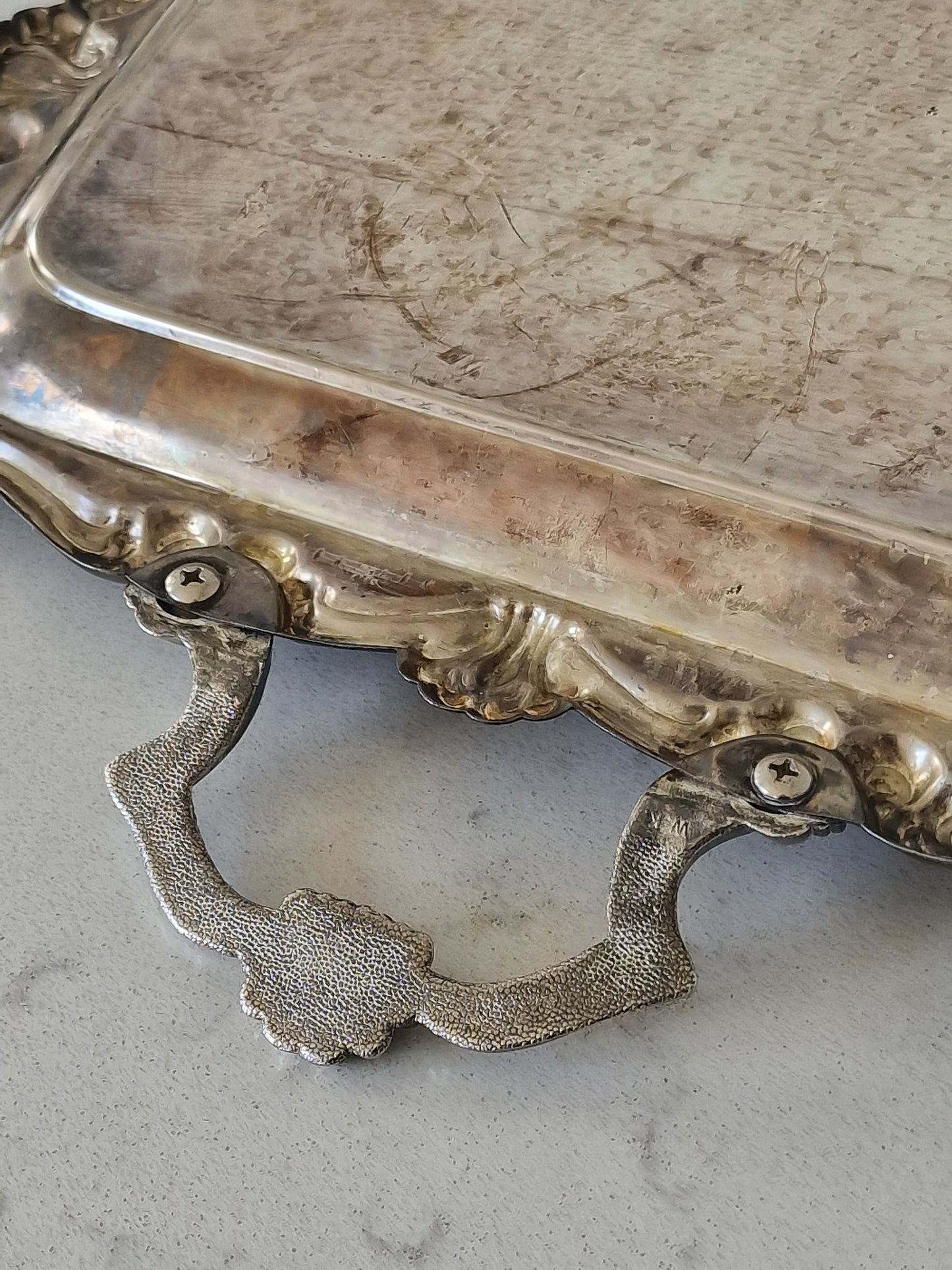 Antiikkinen tarjotin