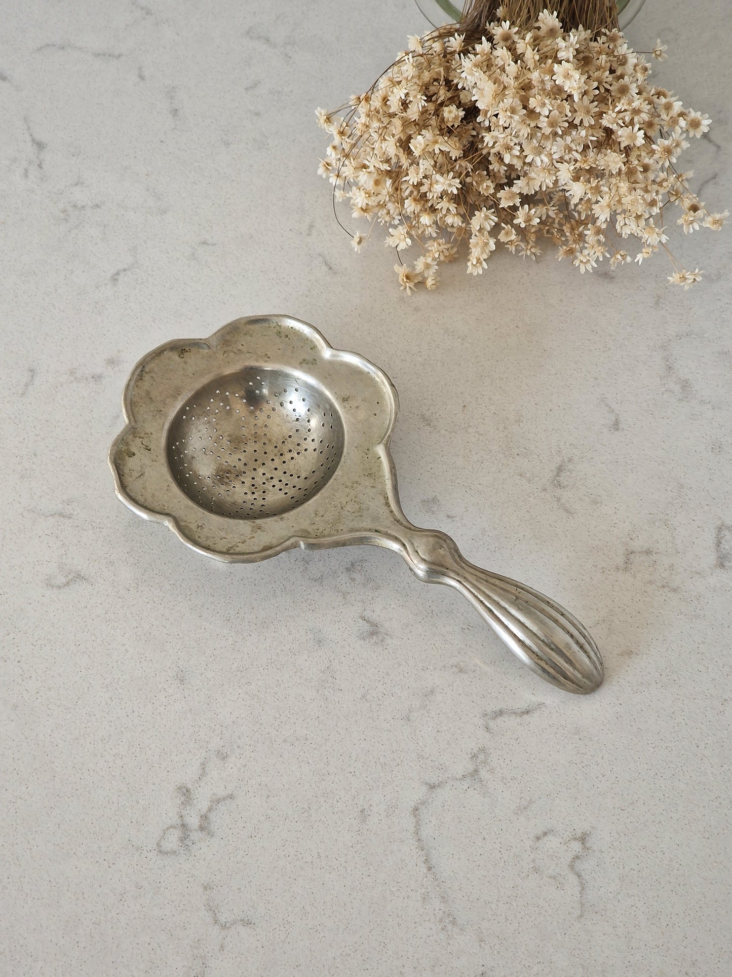 Tea strainer