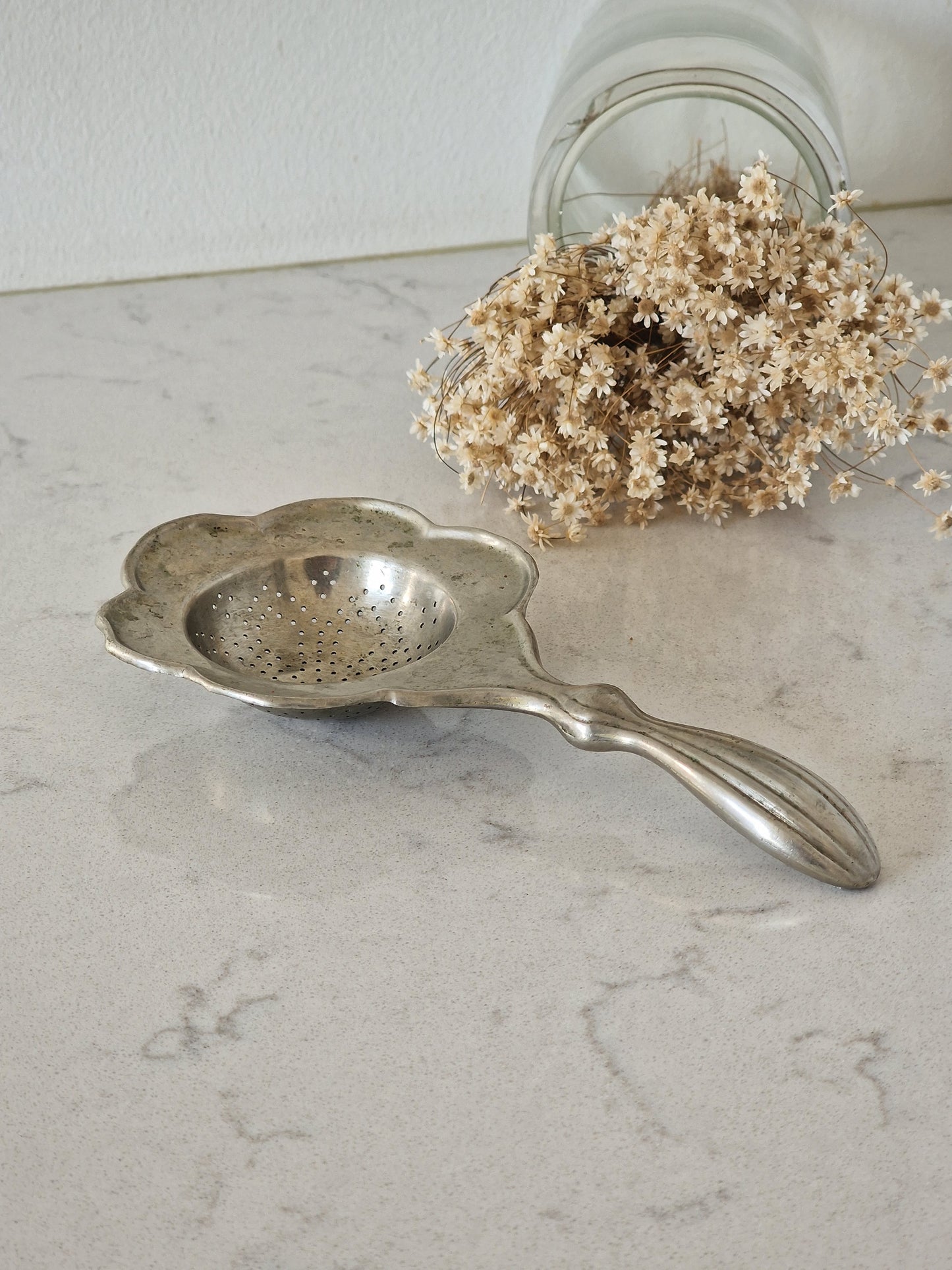 Tea strainer