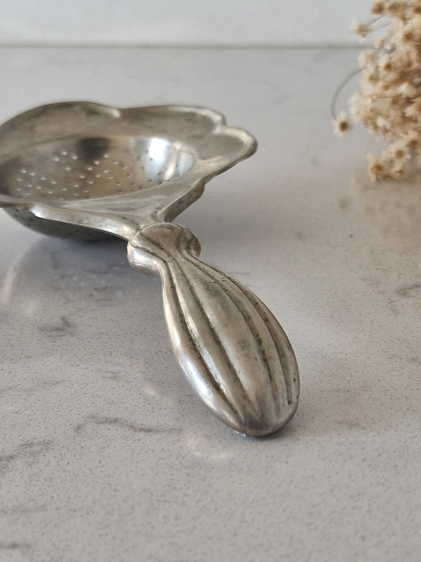 Tea strainer