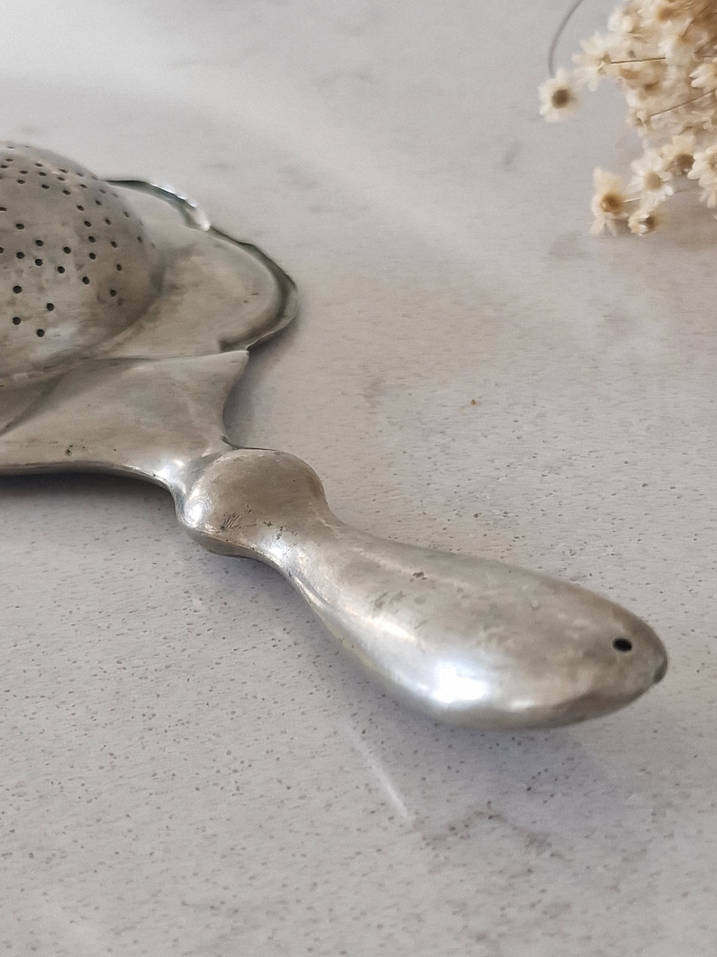 Tea strainer