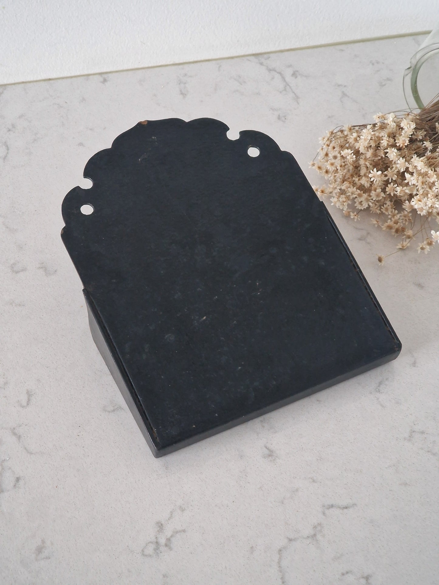 Antiikkinen kirjelaatikko