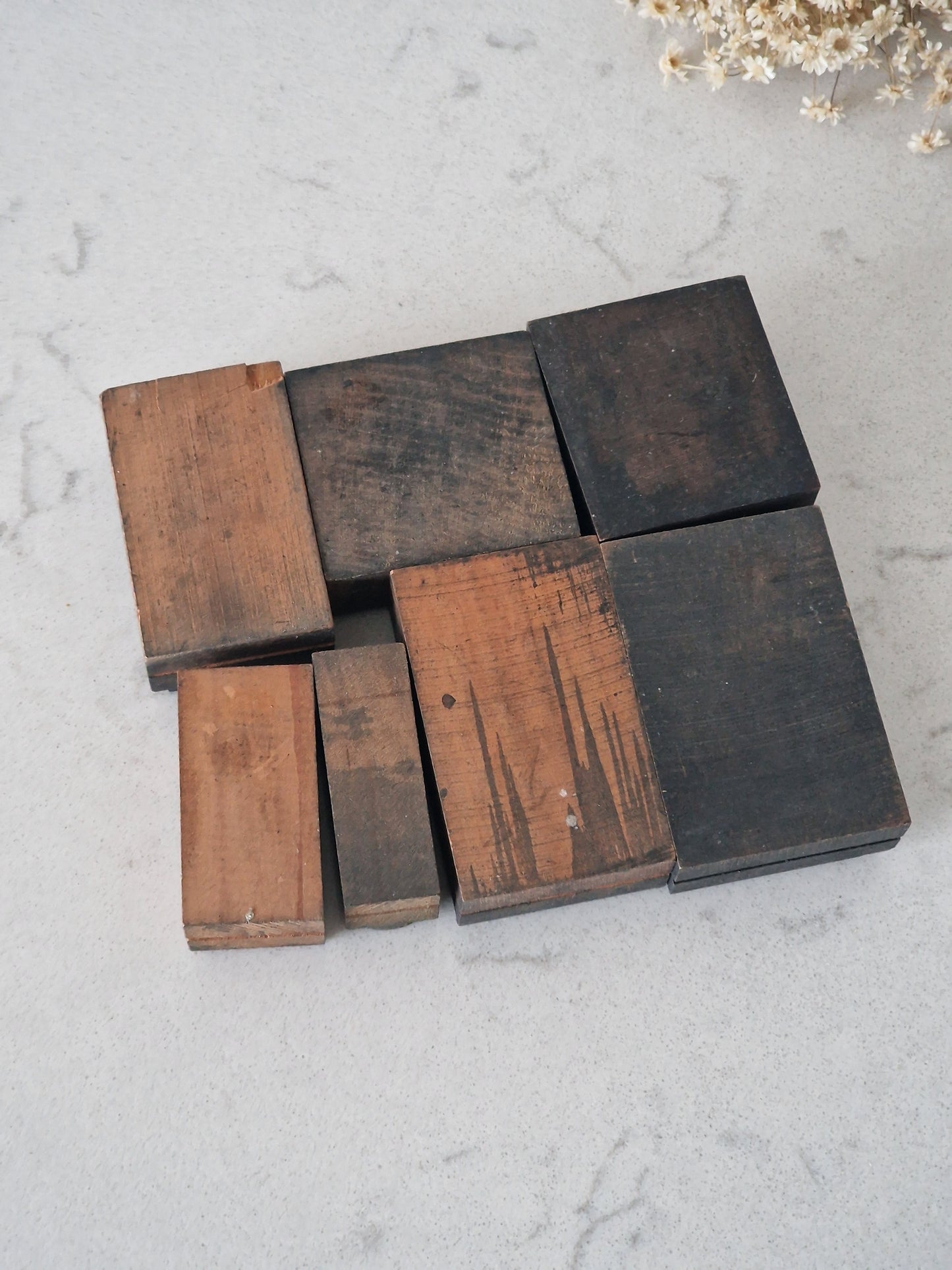 Setti puukirjakkeita 7kpl