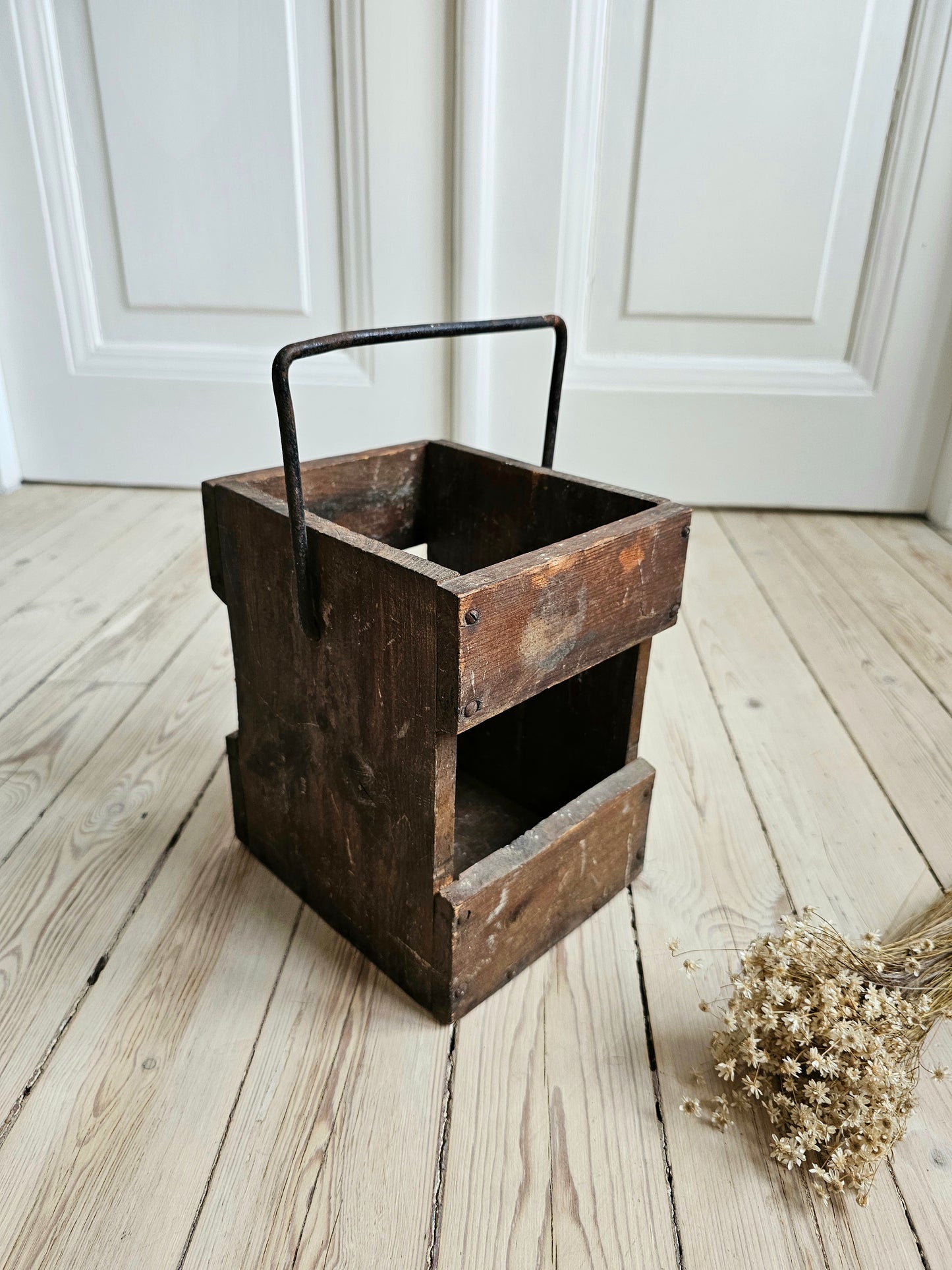 Nordell & Koskinen radiolaatikko