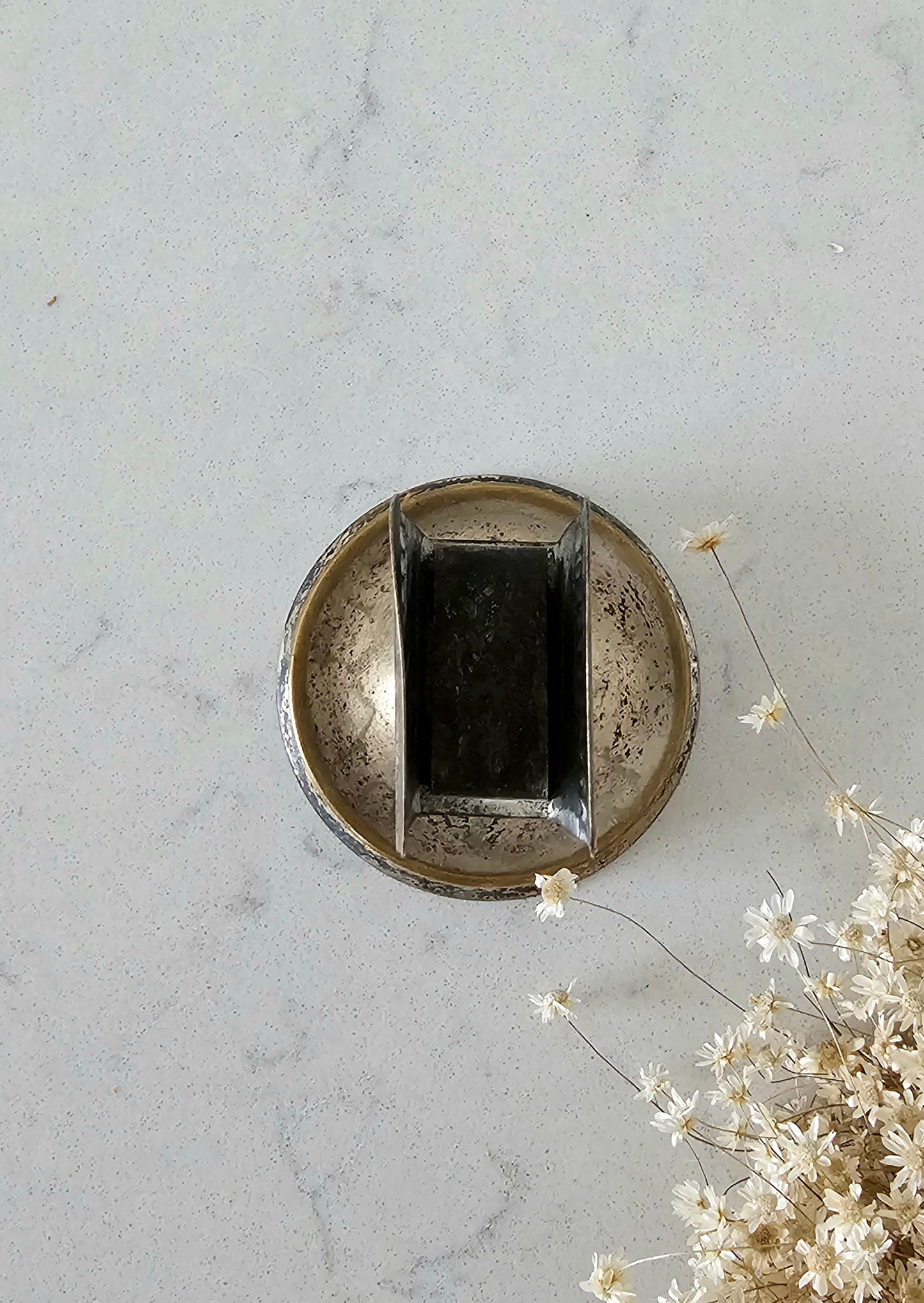 Antiikkinen tulitikkuteline