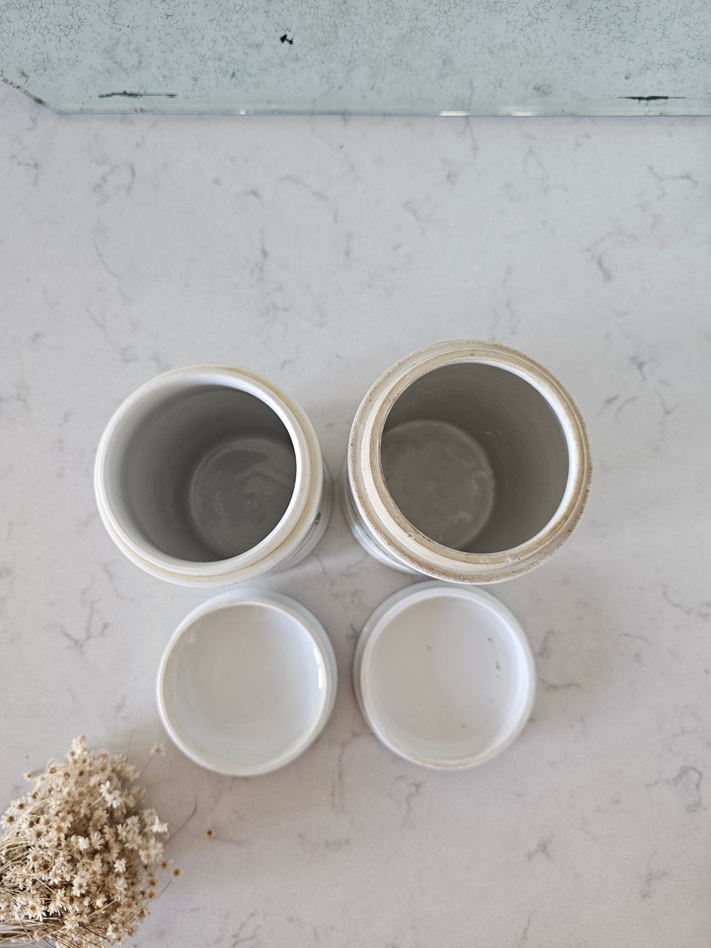 Porcelain pharmacy jars
