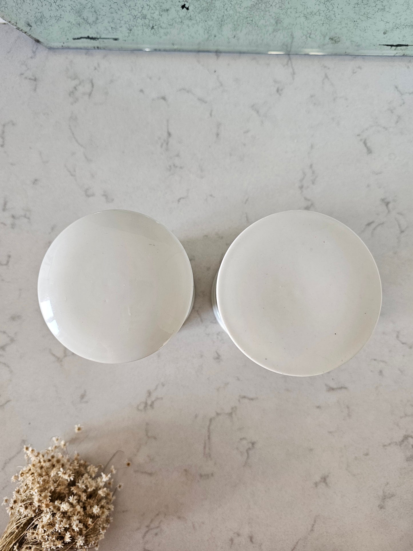 Porcelain pharmacy jars