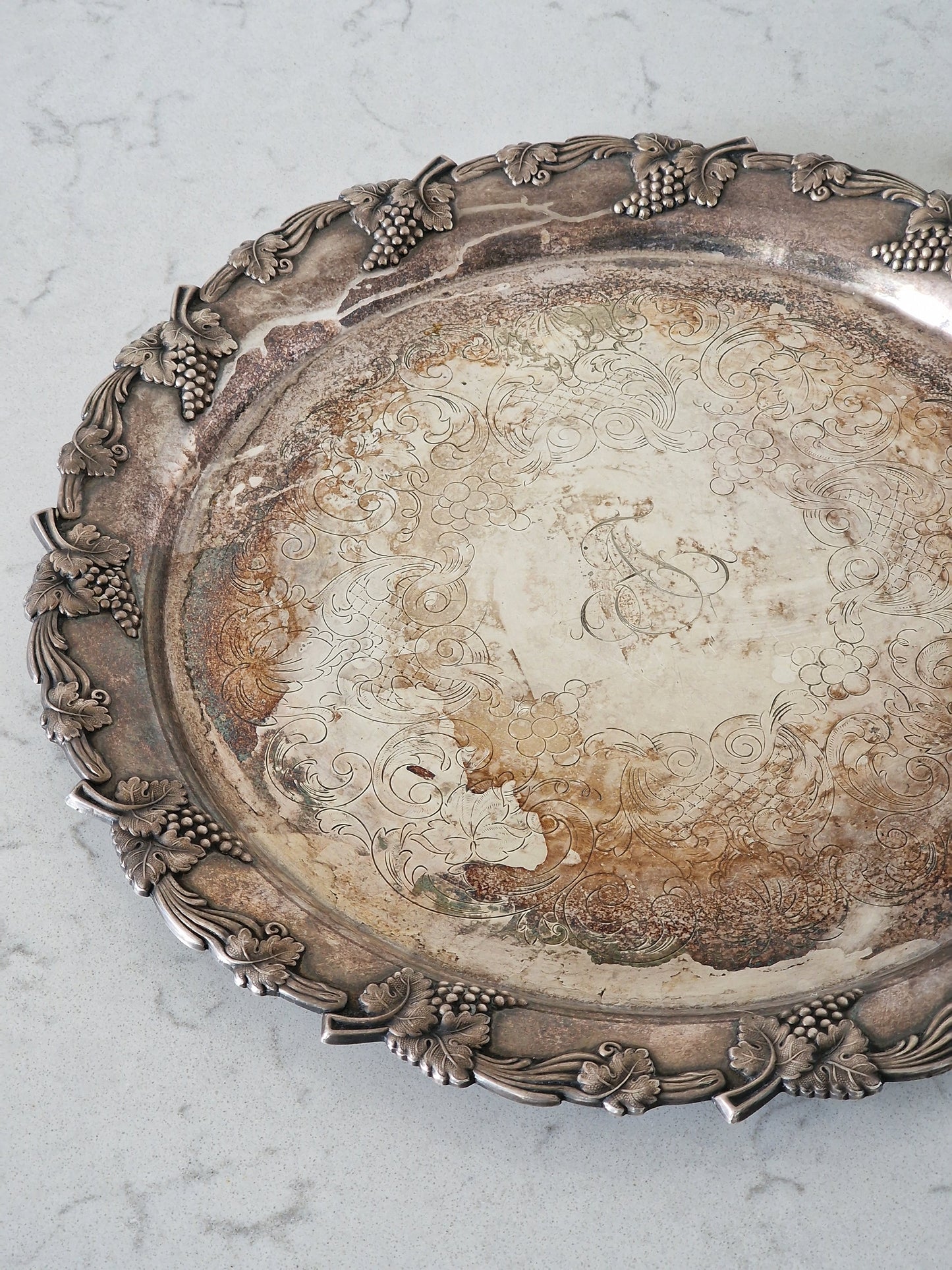 Iso metallitarjotin