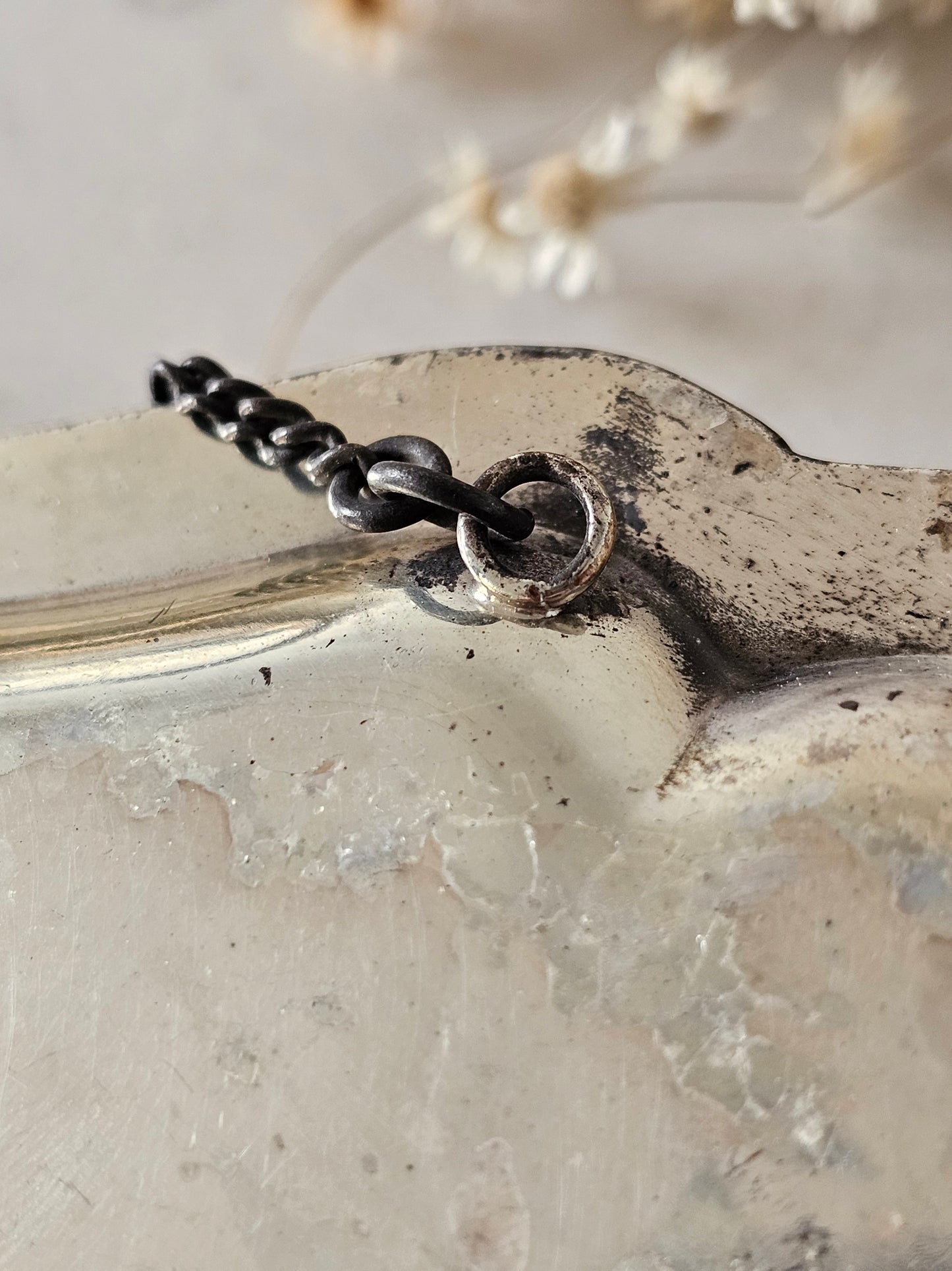 Kirjeveitsi ja -alusta