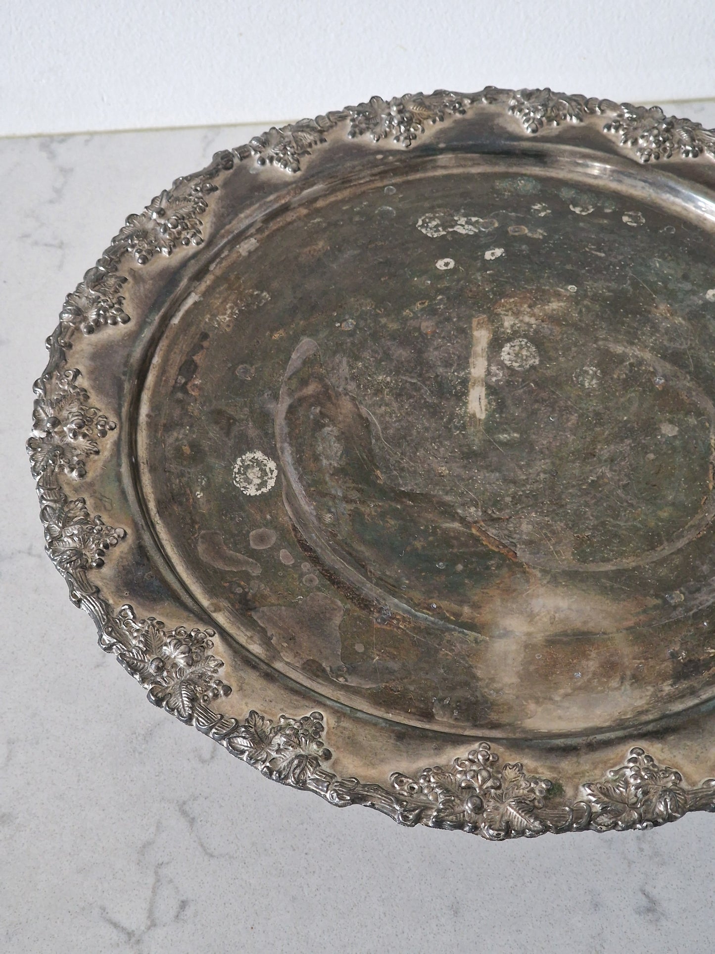 Vanha kakkutarjotin
