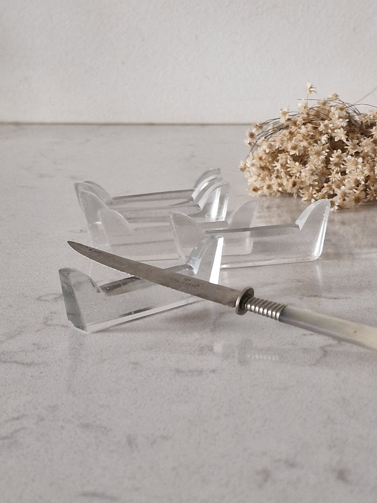 Vanhat lasiset veitsenlepuuttajat