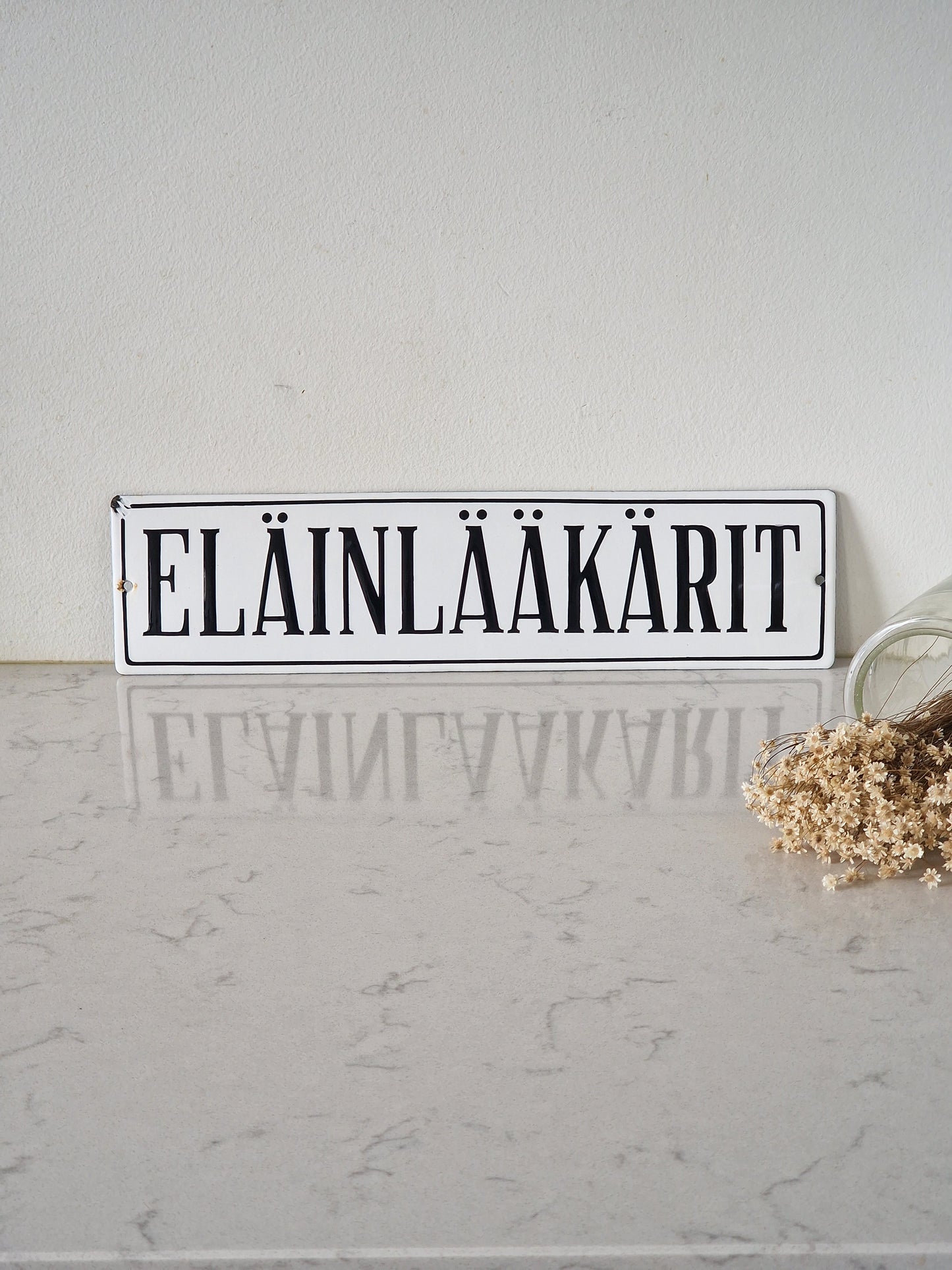 Vanha antiikki emalikyltti / emalikilpi