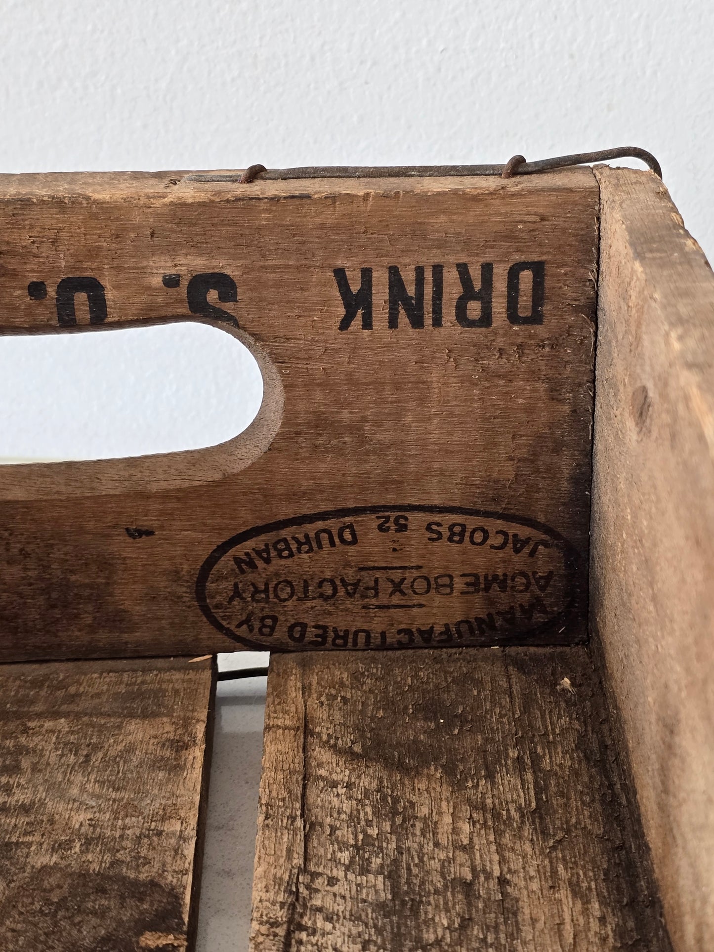 Parys Mineral Water Factory laatikko, 1900-luvun alkupuoli