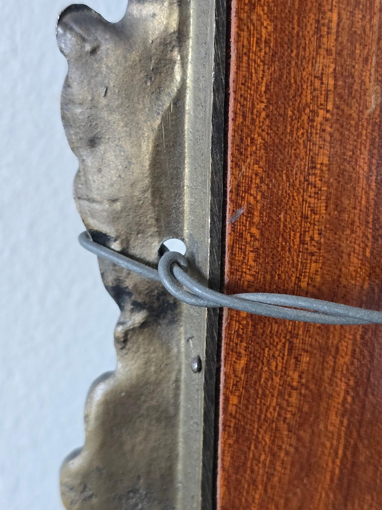 Simpukkakoristeinen seinäpeili