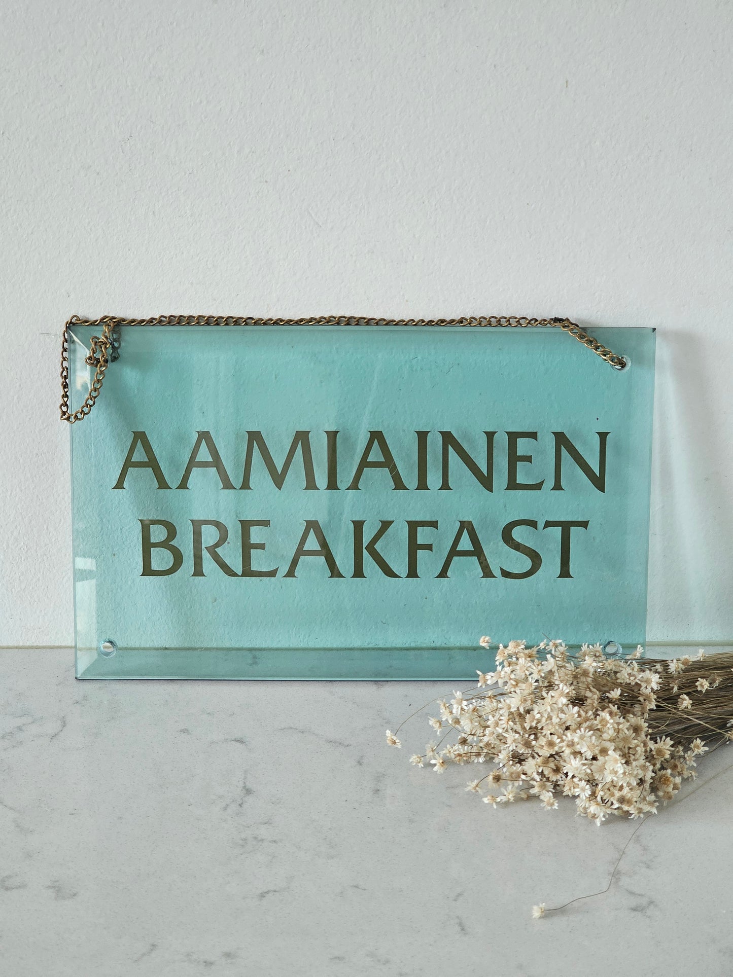 Vanha vintage kyltti, antiikki helsinki