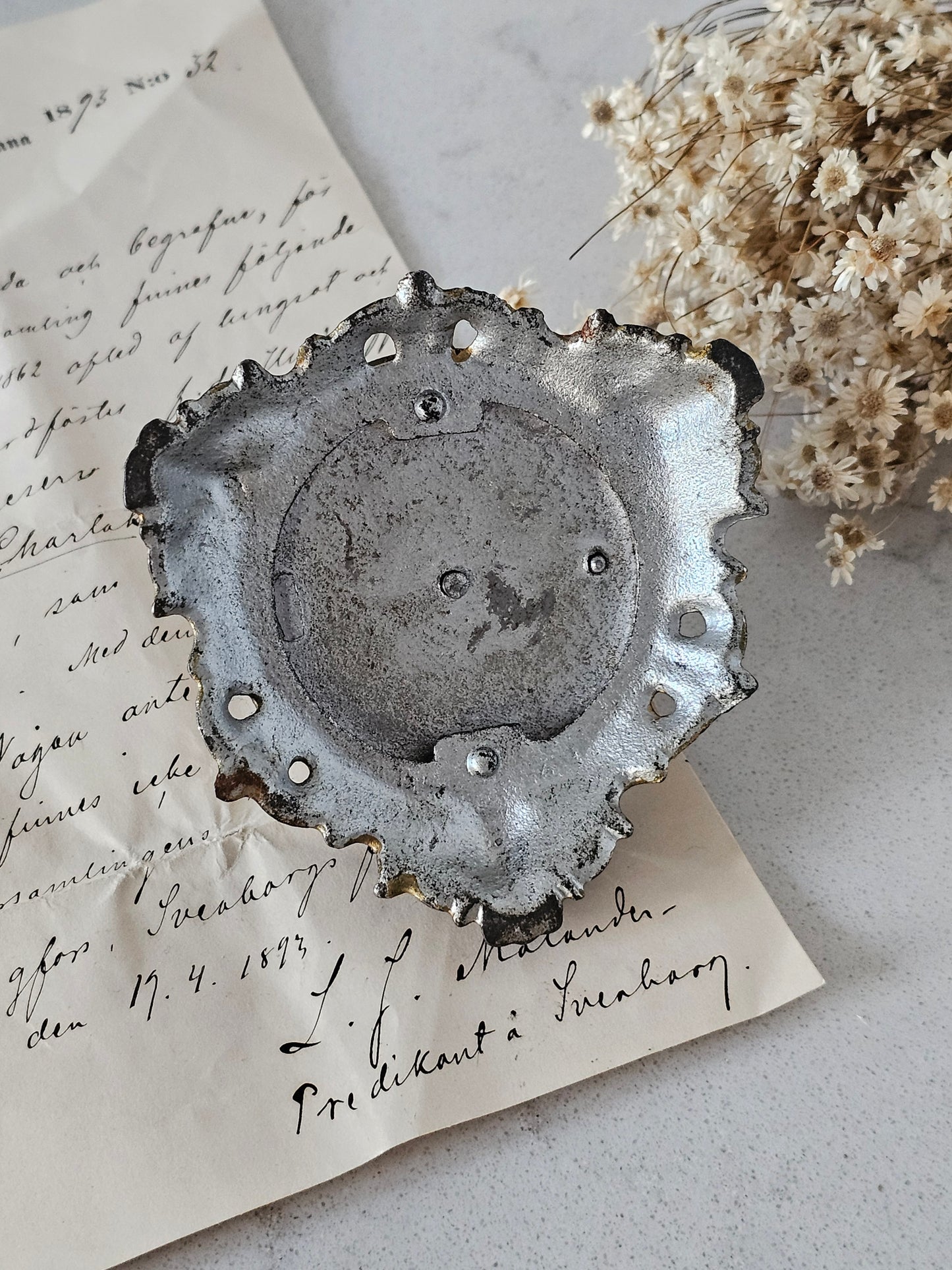 Vanha soittokello tiskille