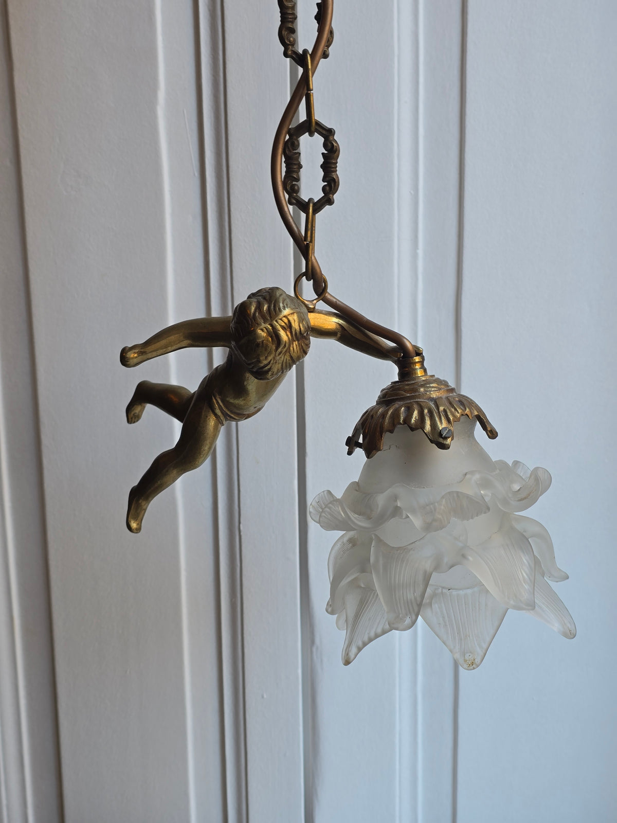 Art Nouveau kattovalaisin
