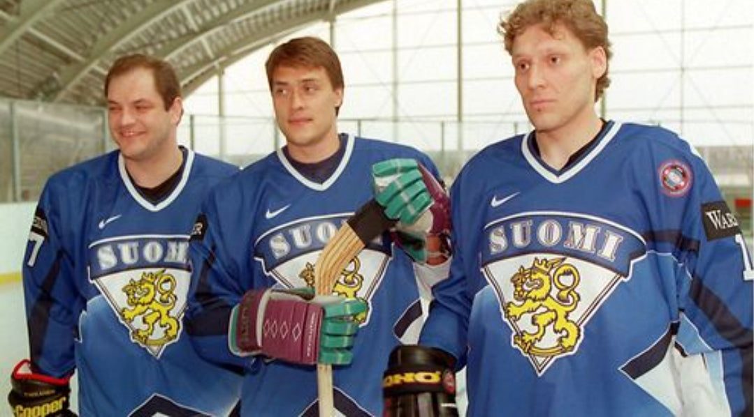 90`s Ice Hockey Team Finland lippis