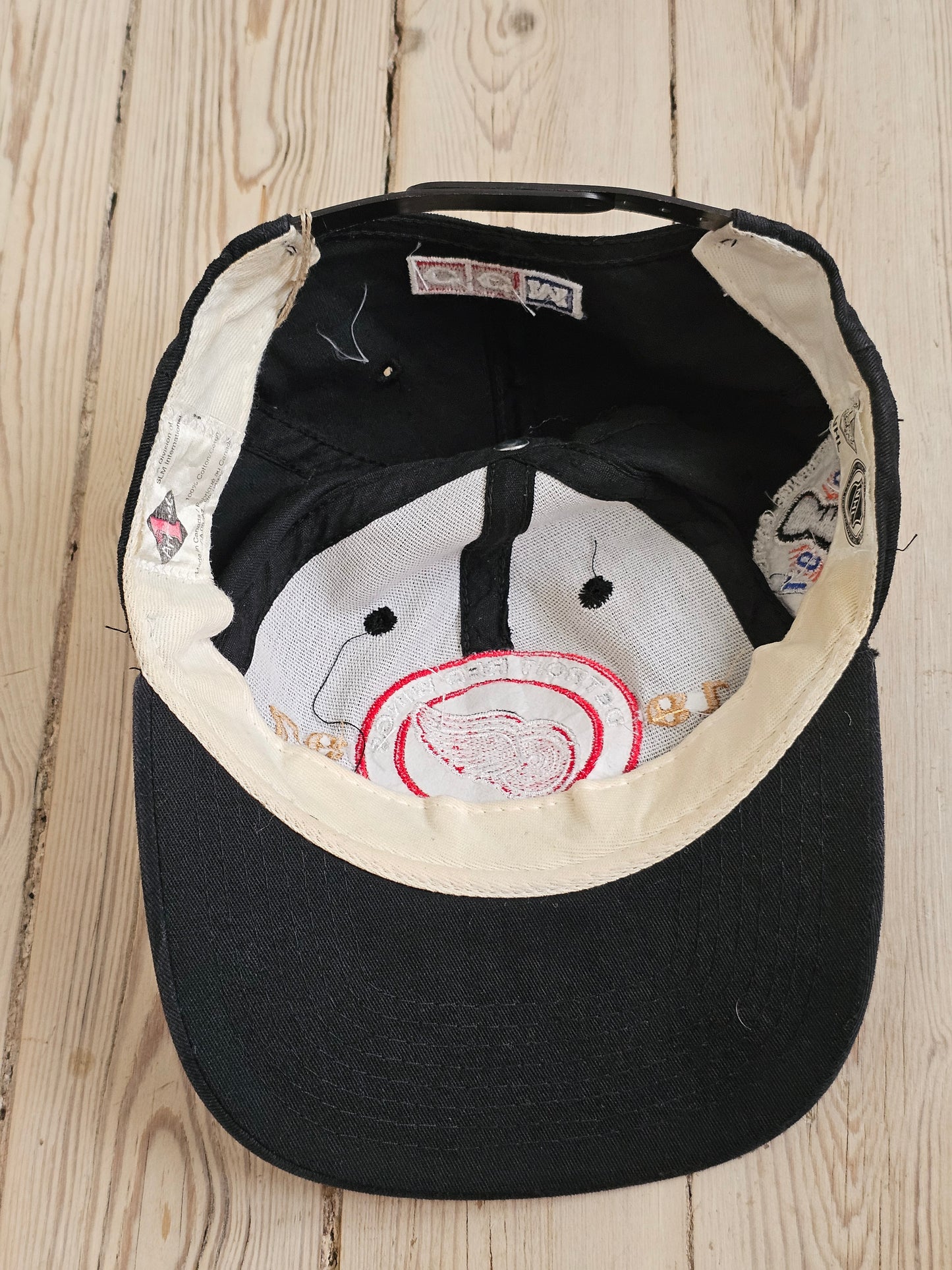 Detroit Red Wings lippis 90's