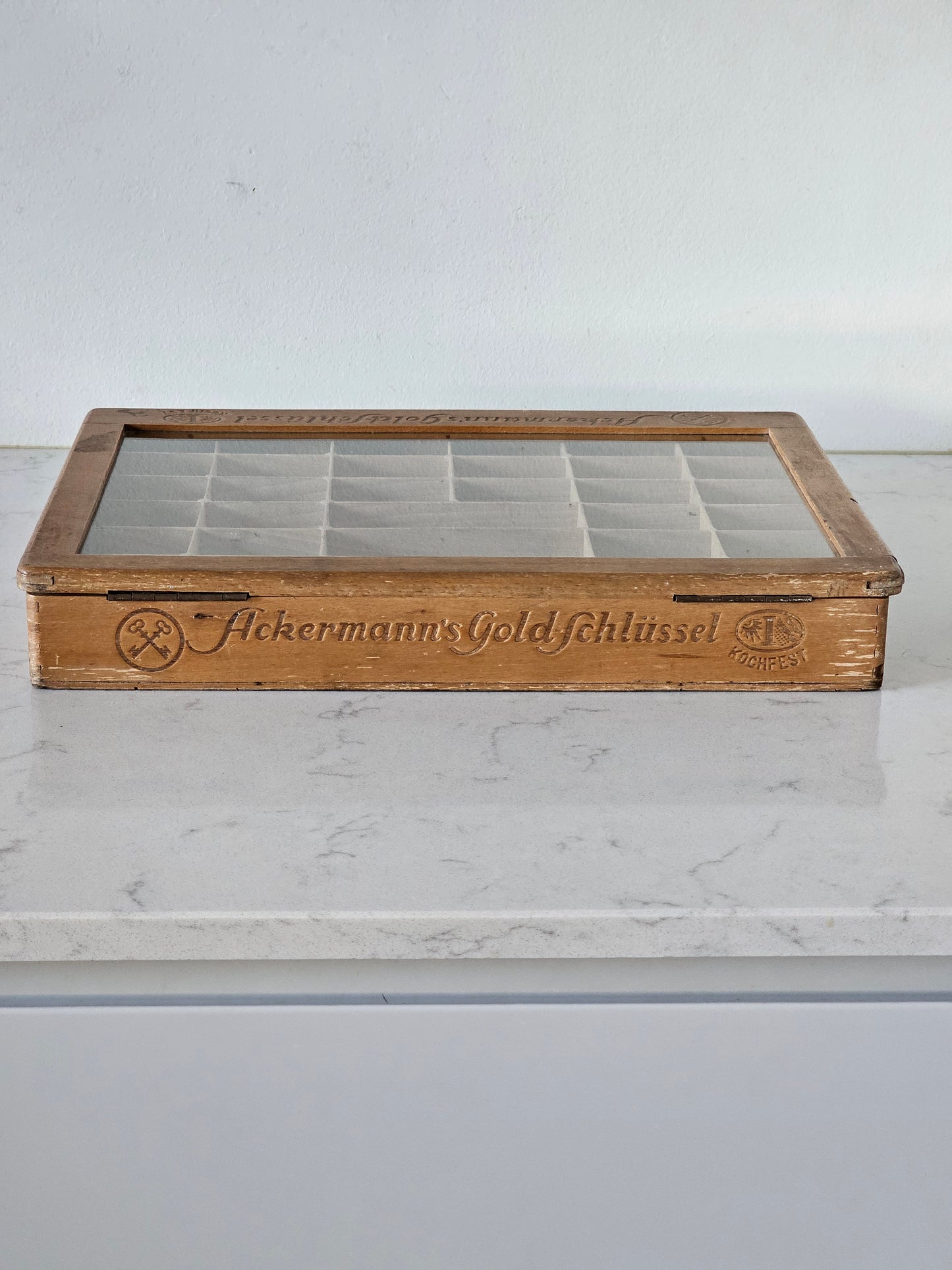 Ackermann's lankalaatikko, 1940-luku