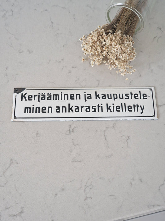 Vanha emalikyltti, Kerjääminen ja kaupustelu kielletty