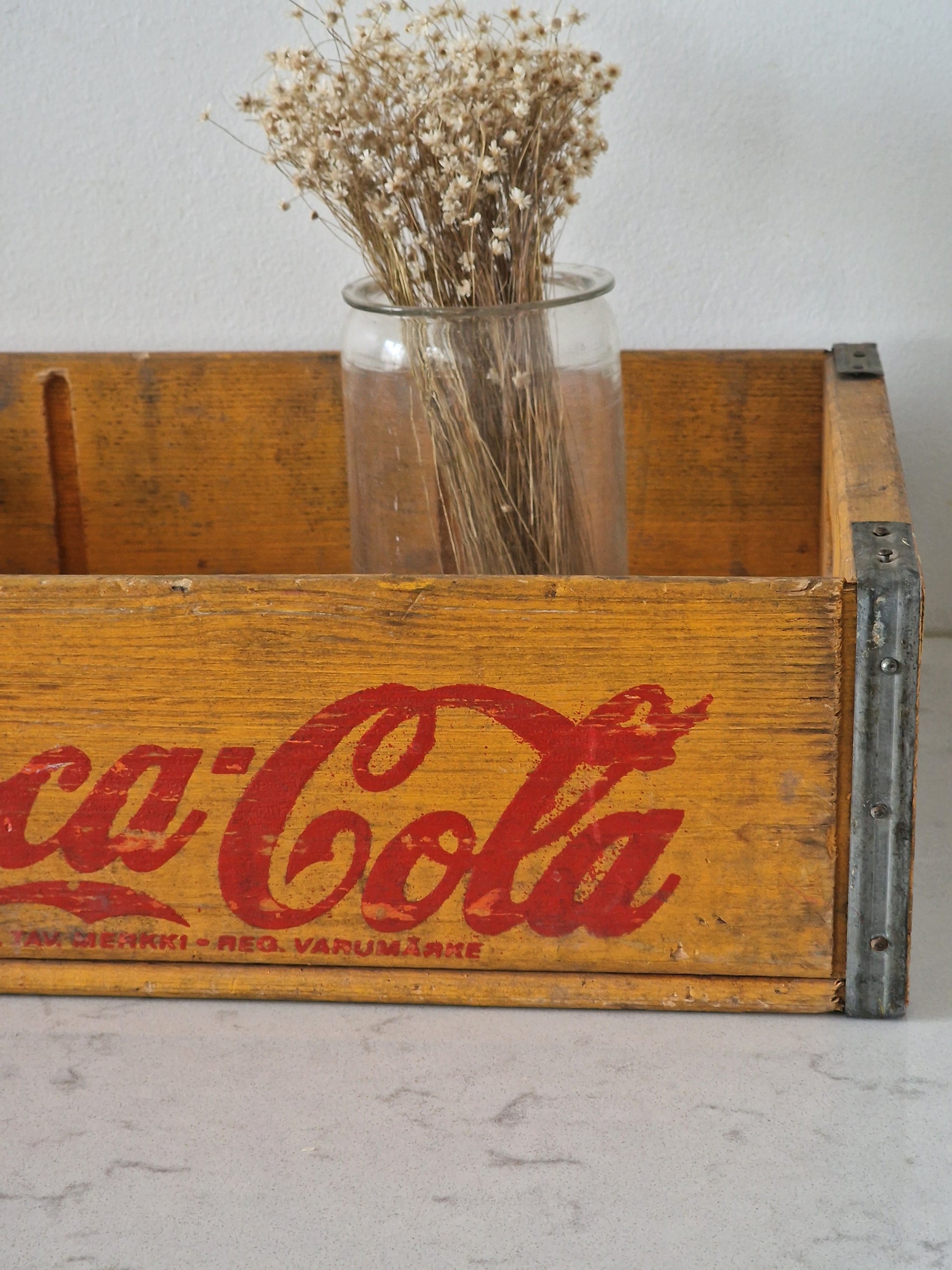 Vanha Coca Cola laatikko