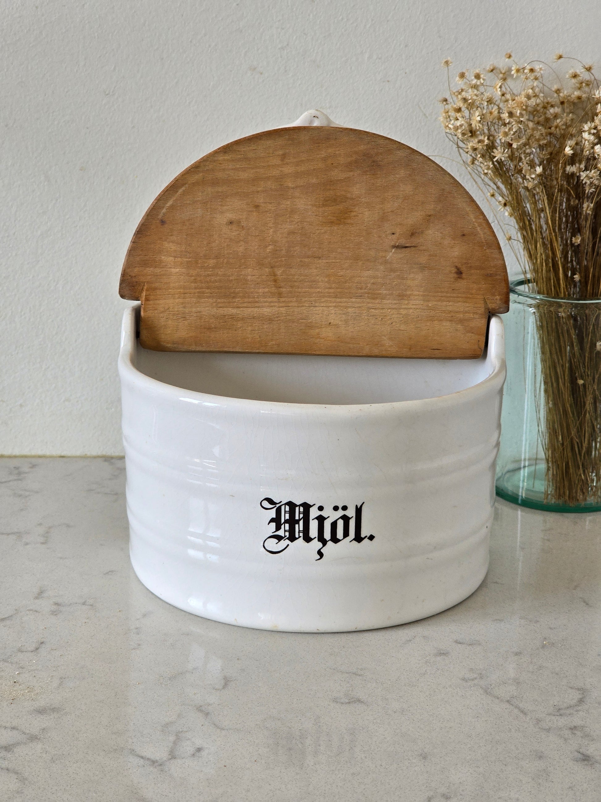 Keraaminen vintage jauhoastia Villeroy & Boch