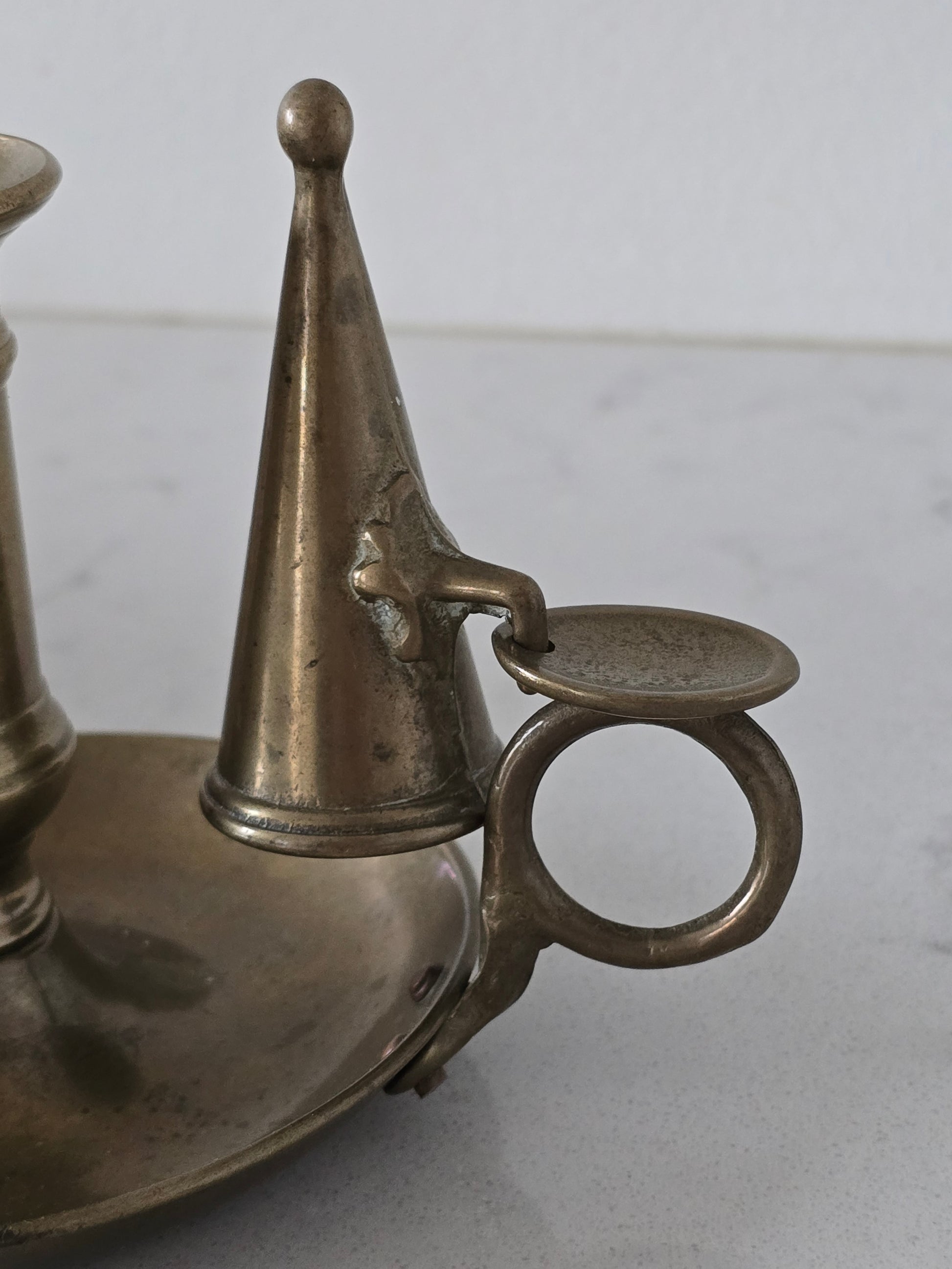 vanha yökynttilänjalka