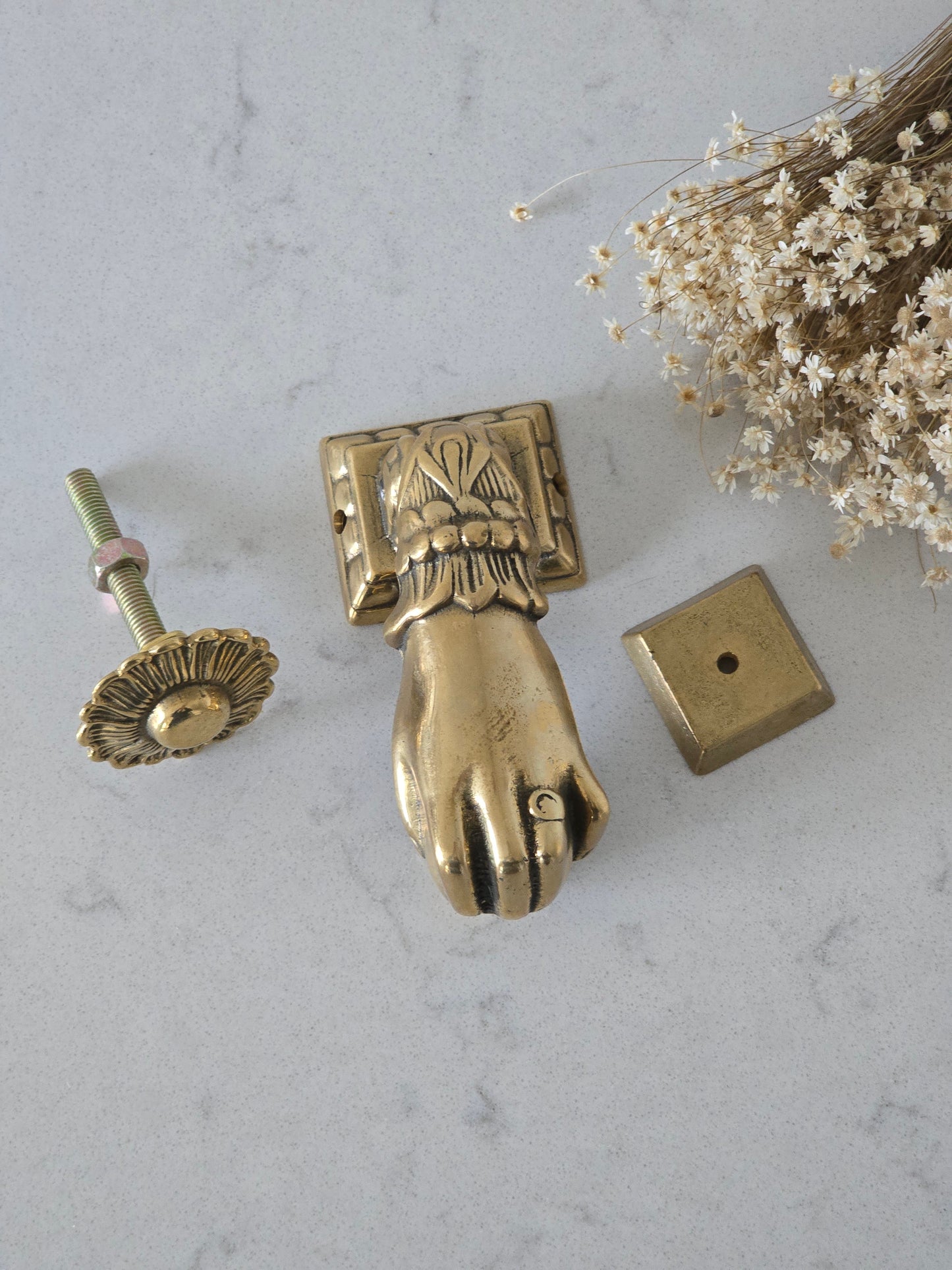 messinkinen vintage ovenkolkutin