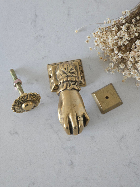 messinkinen vintage ovenkolkutin