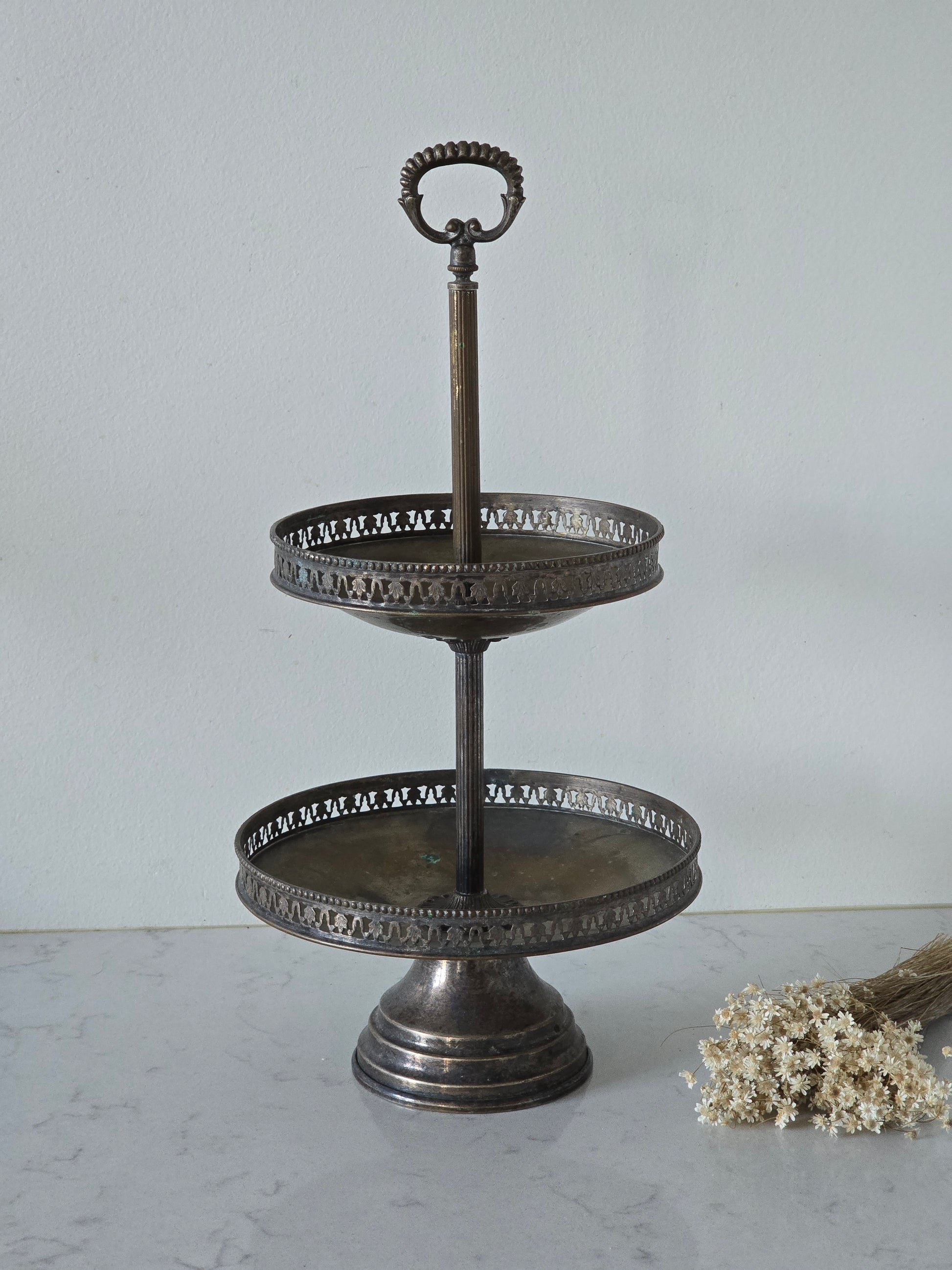 vintage kerrostarjoiluastia Italiasta