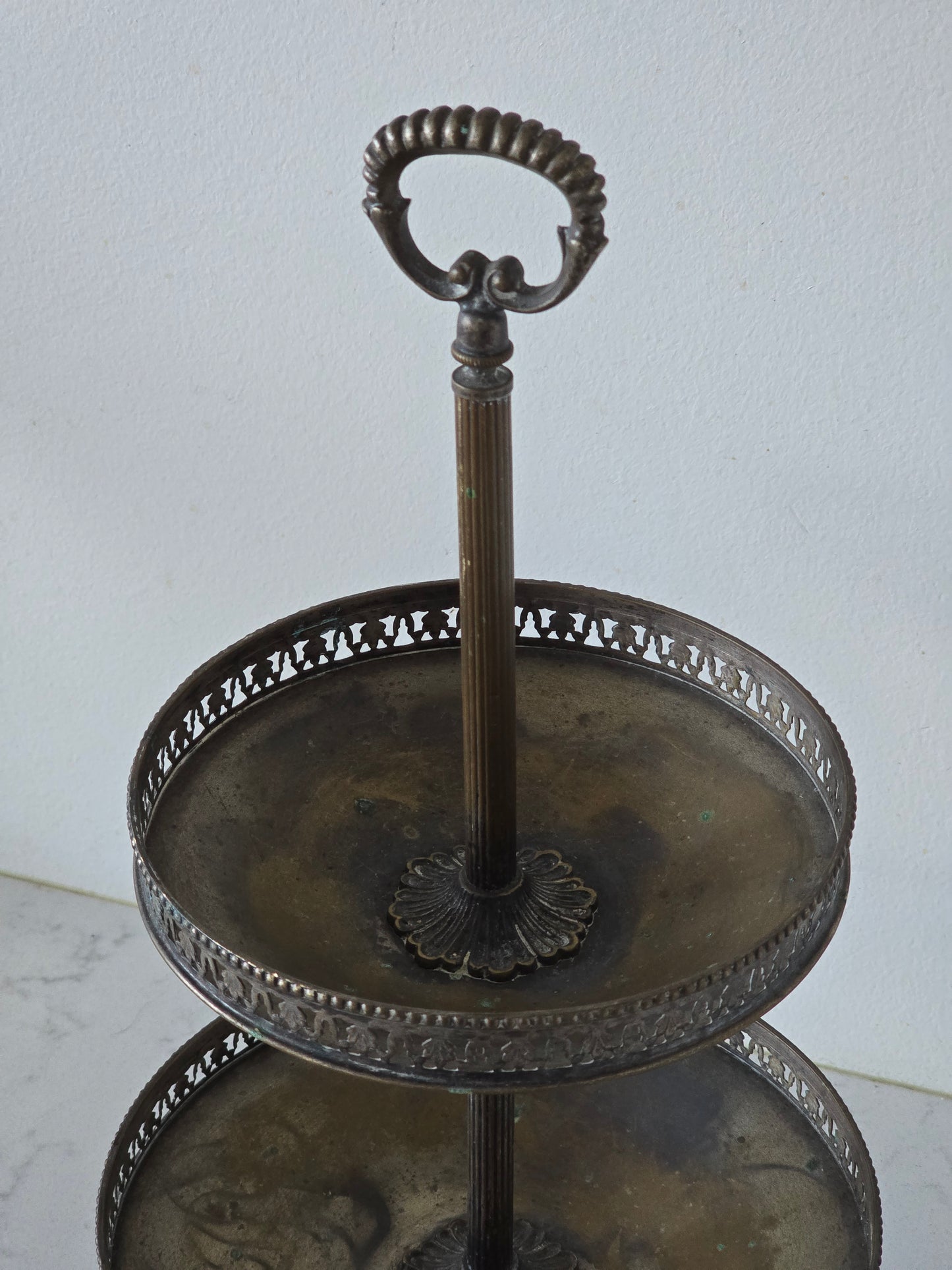 vintage kerrostarjoiluastia Italiasta