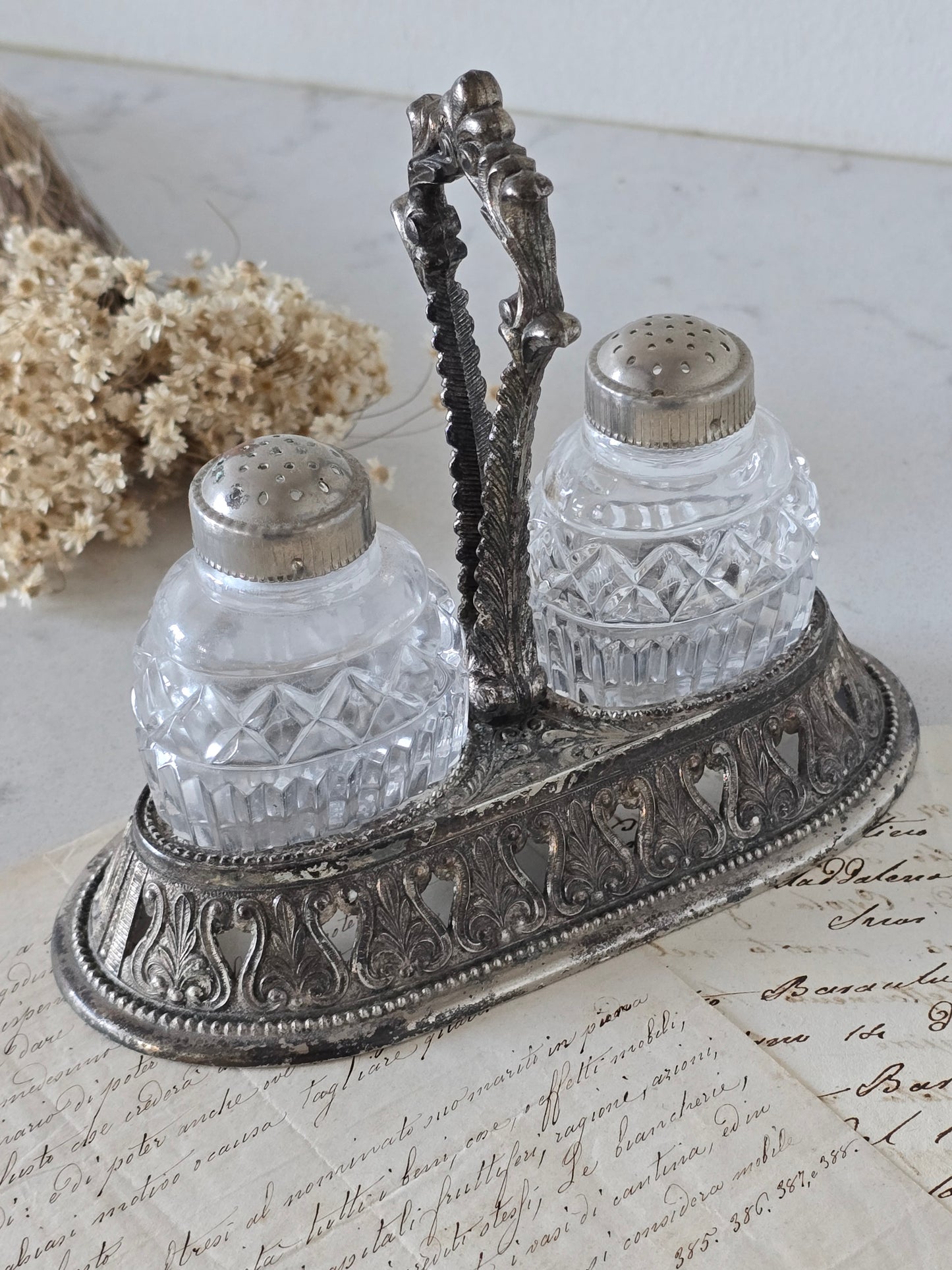 vanha italialainen vintage mausteikko