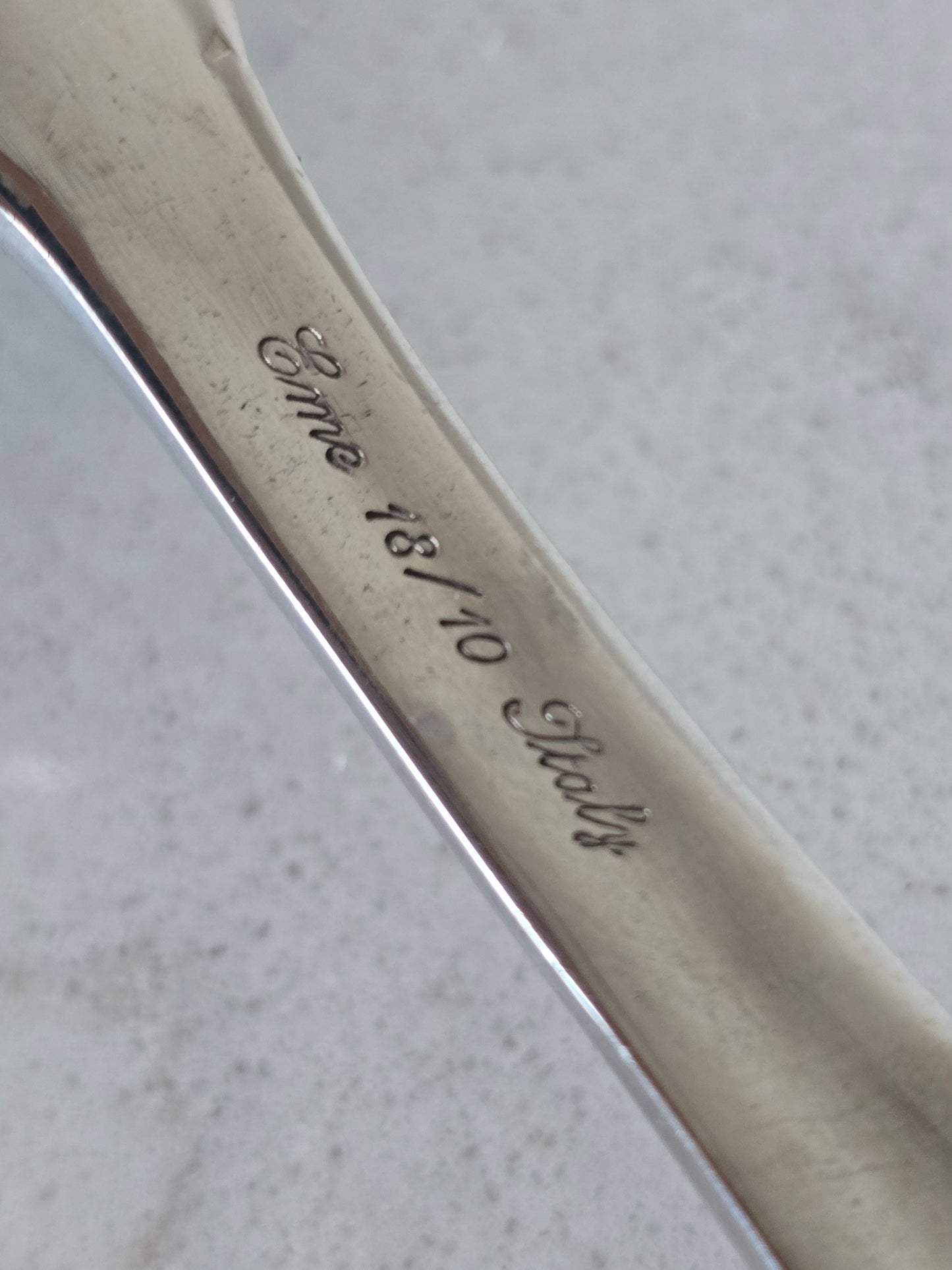 Suuret vintage tarjoiluottimet