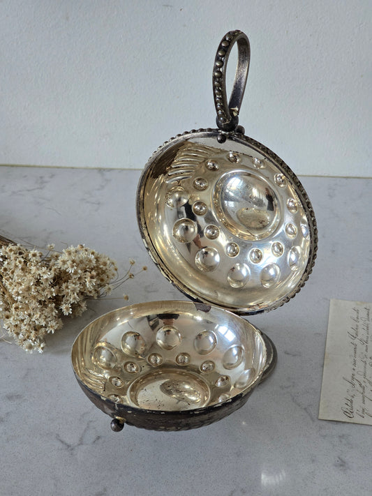 vanha jalallinen vintage keksirasia