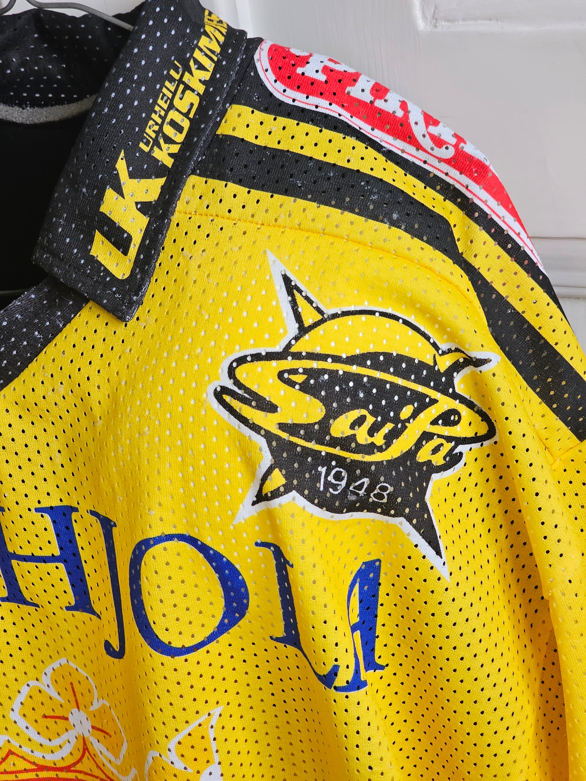 Saipan vintage fanipaita 90-luku McTavish