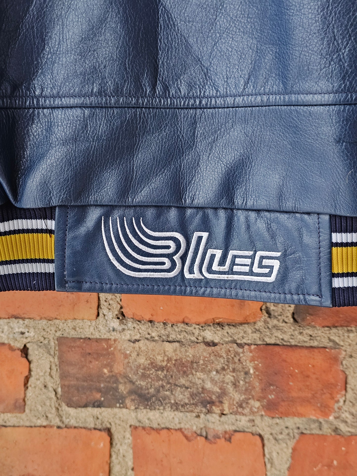 Espoo Blues vintage nahkatakki 90's