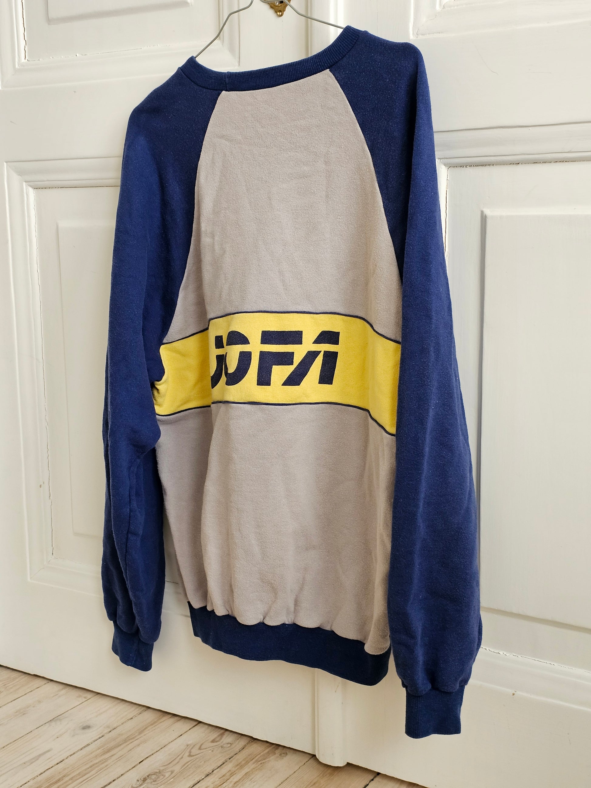 Jofa-merkkinen vintage-college 80-luku