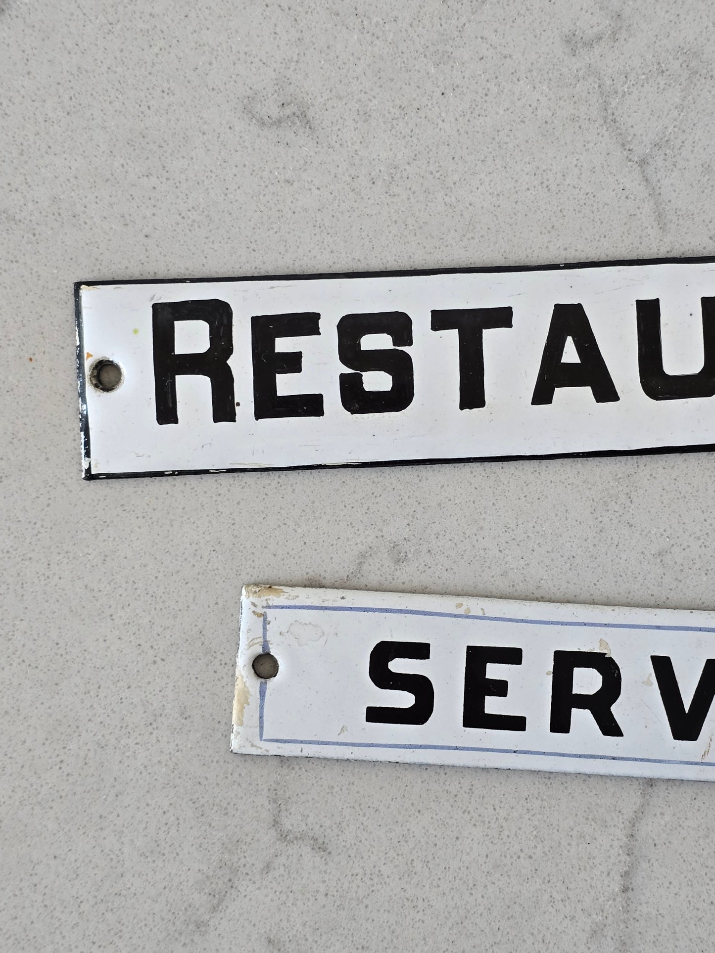 Vanhat vintage emalikyltit Restaurant ja Service 