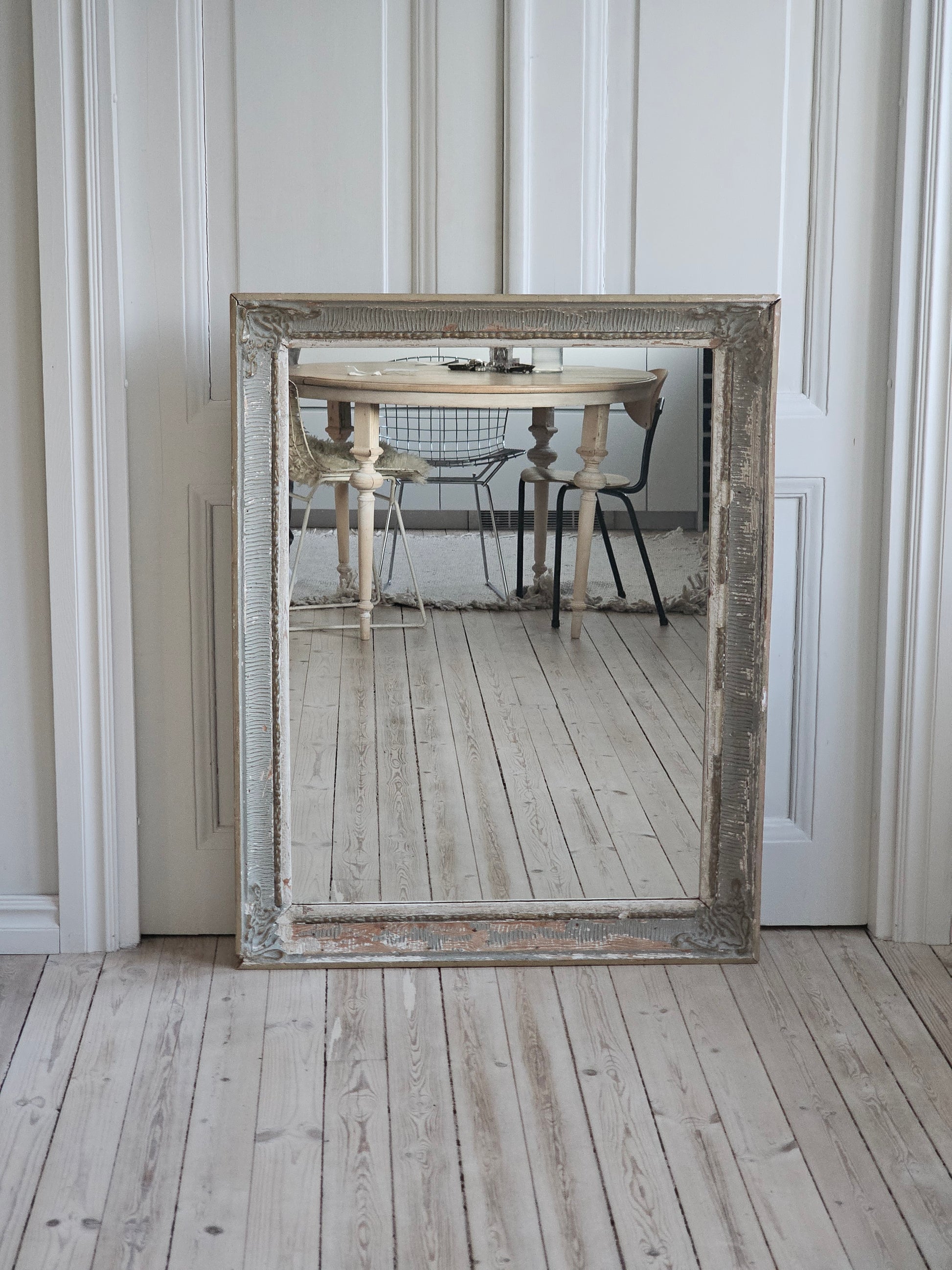 Vanha ranskalainen antiikkipeili