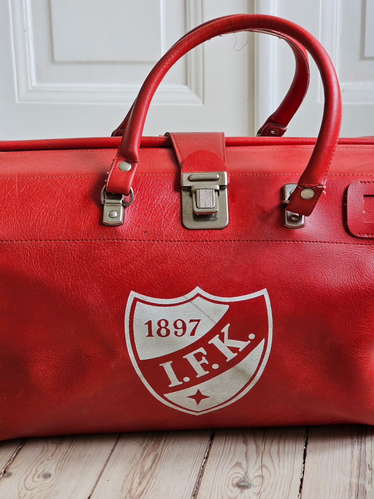80's IFK laukku