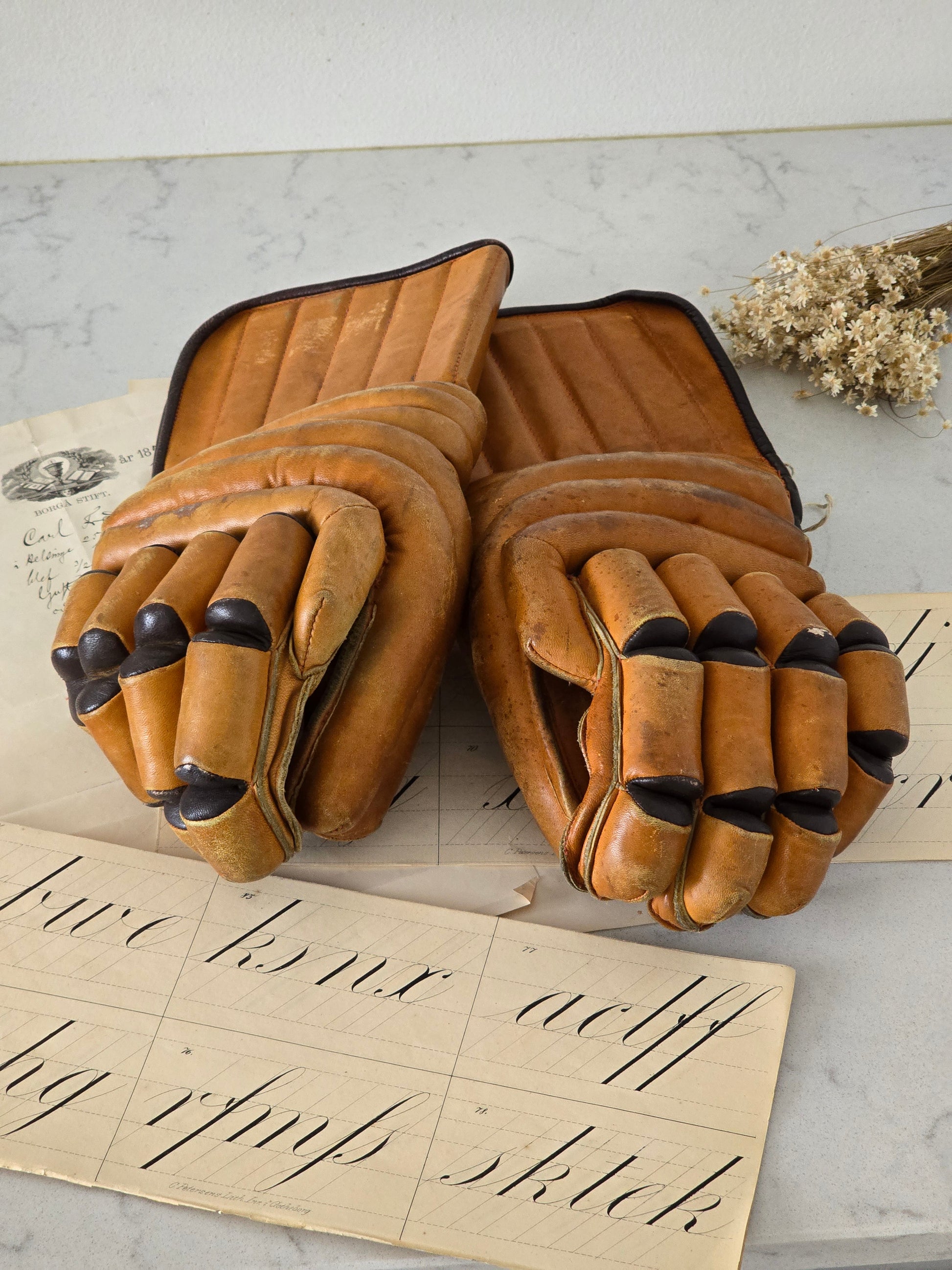 Upeat vintage jääkiekkohanskat