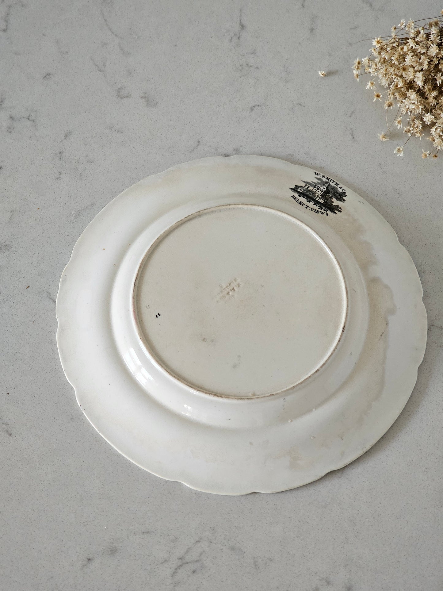 Englantilainen fajanssilautanen