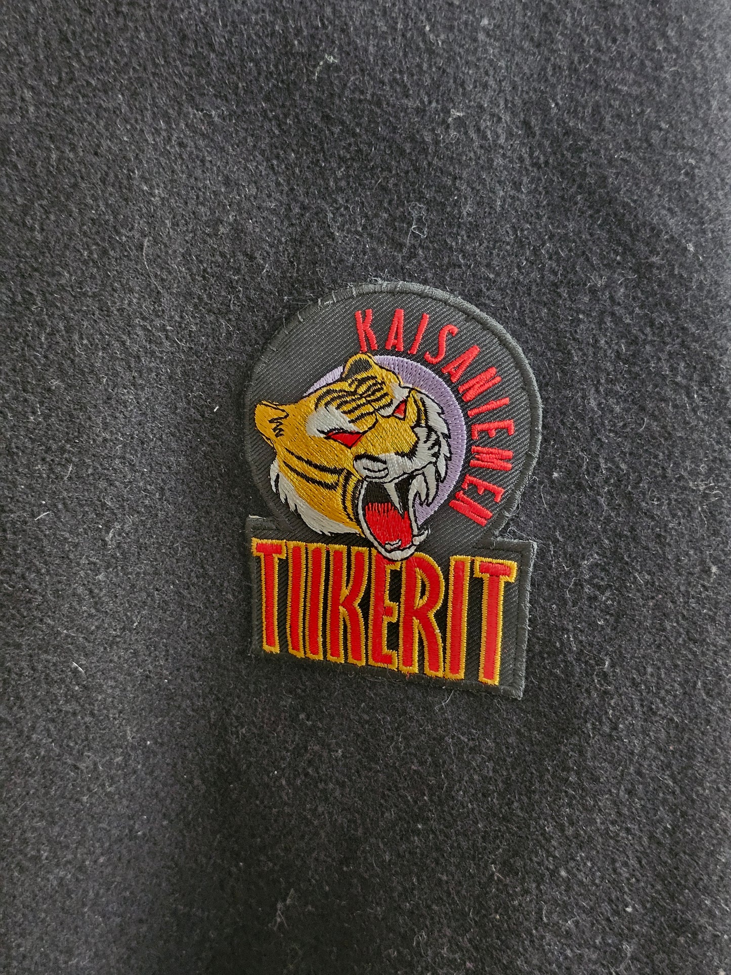 Kaisaniemen Tiikerit varsity takki