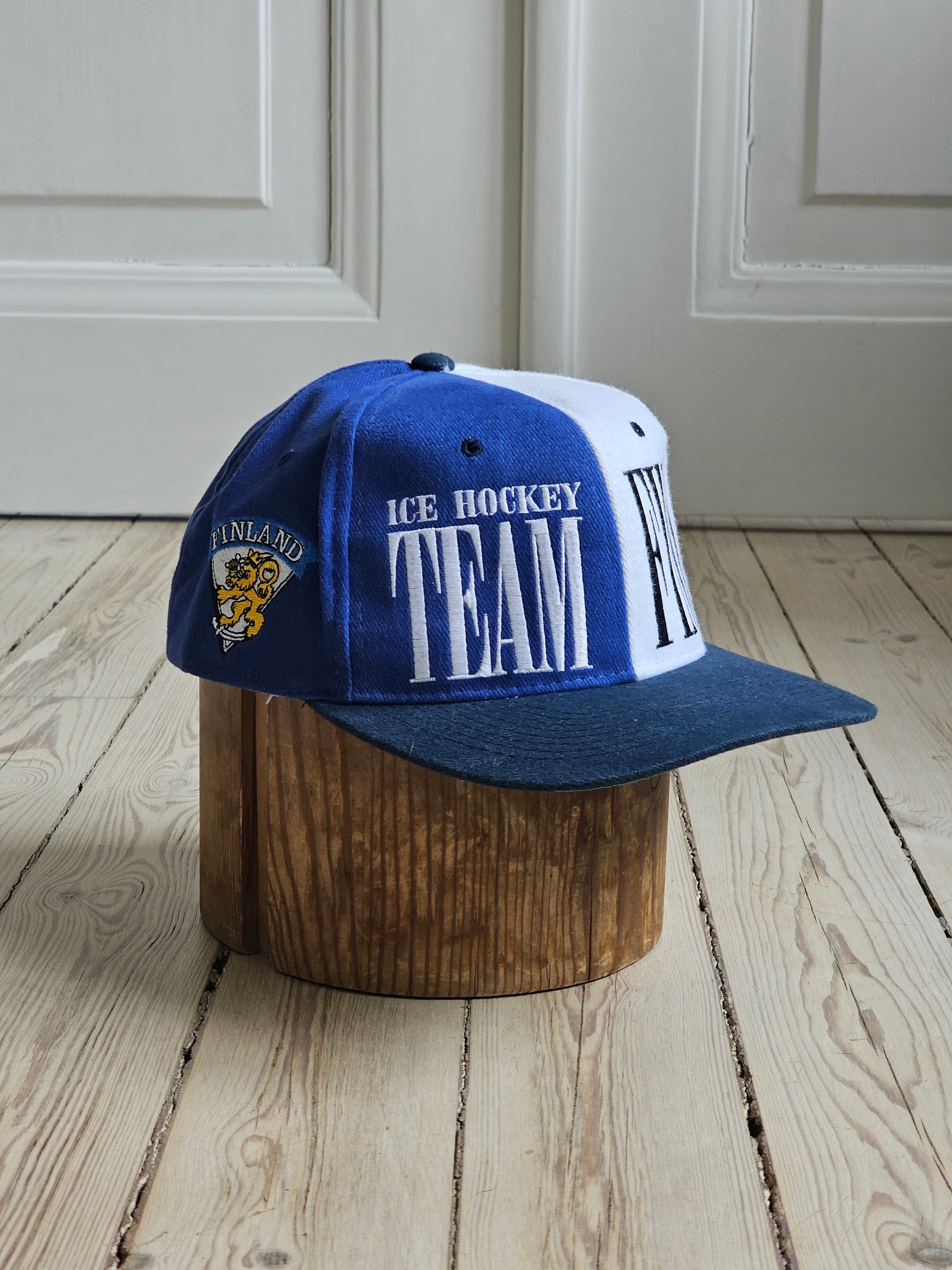 Vintage Leijonat MM-kisa lippis 