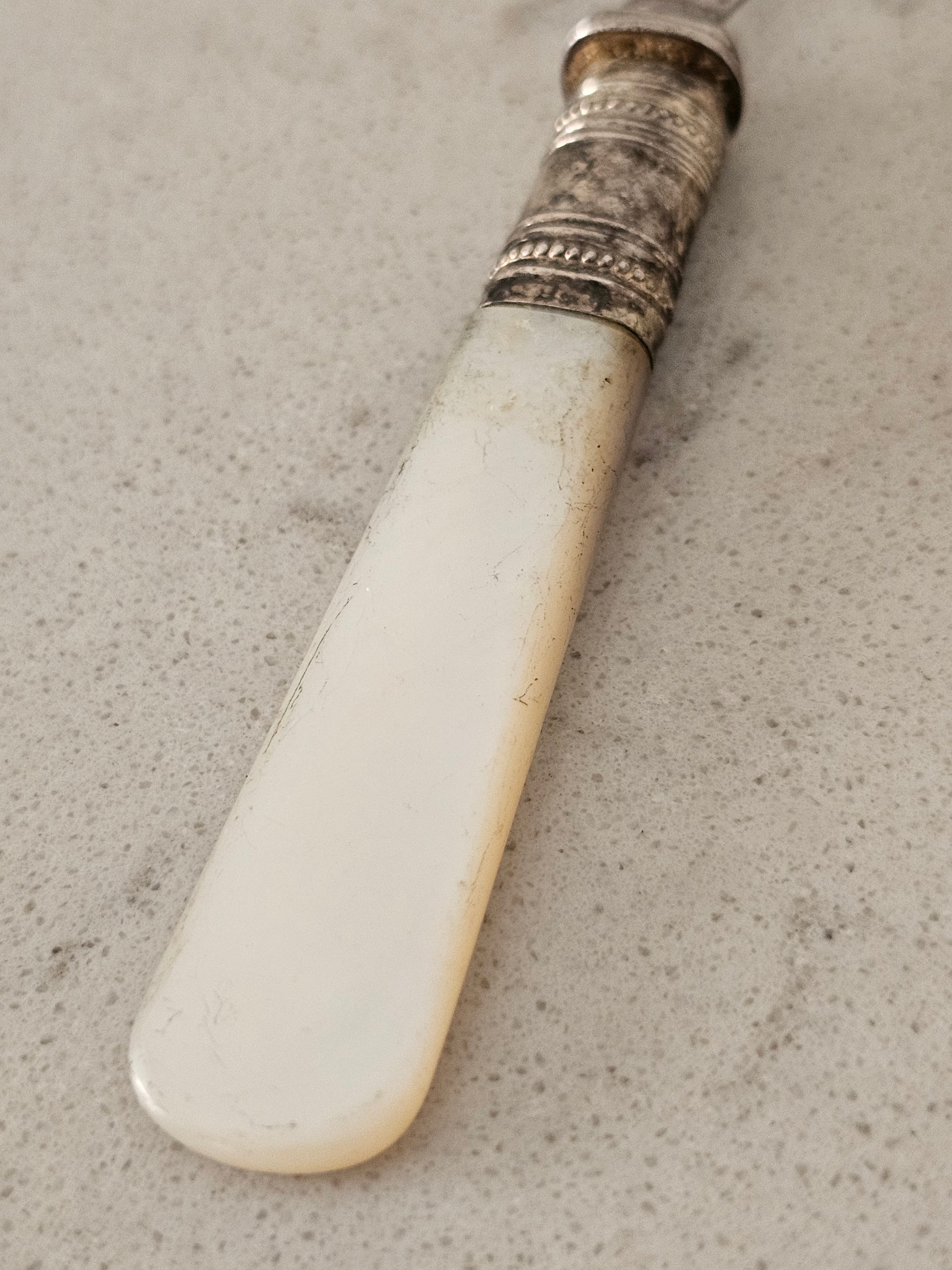 Vintage helmiäislusikka