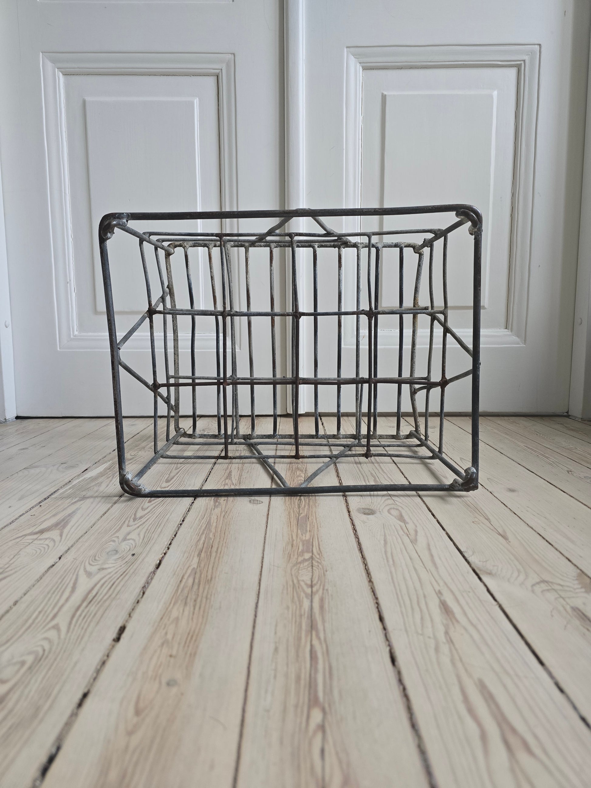 Vanha patinoitunut ranskalainen viinipullokori